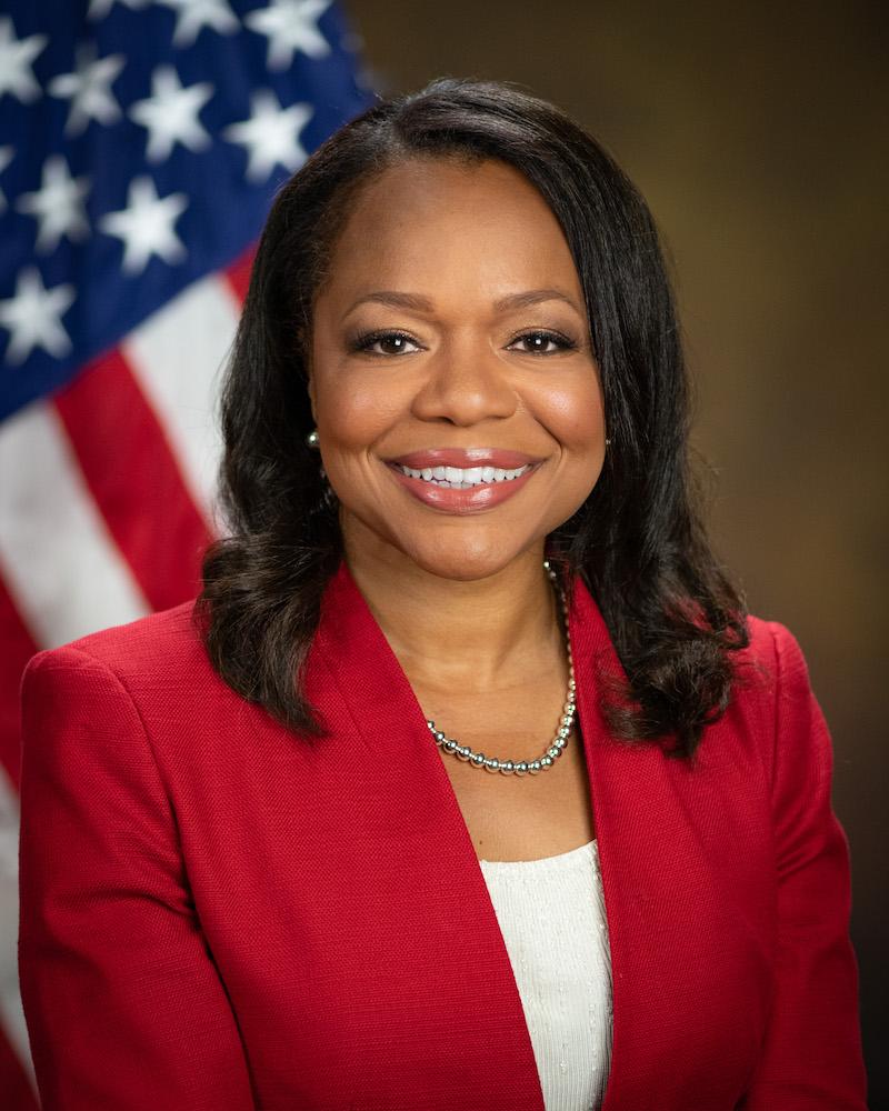 actor Kristen Clarke large photo