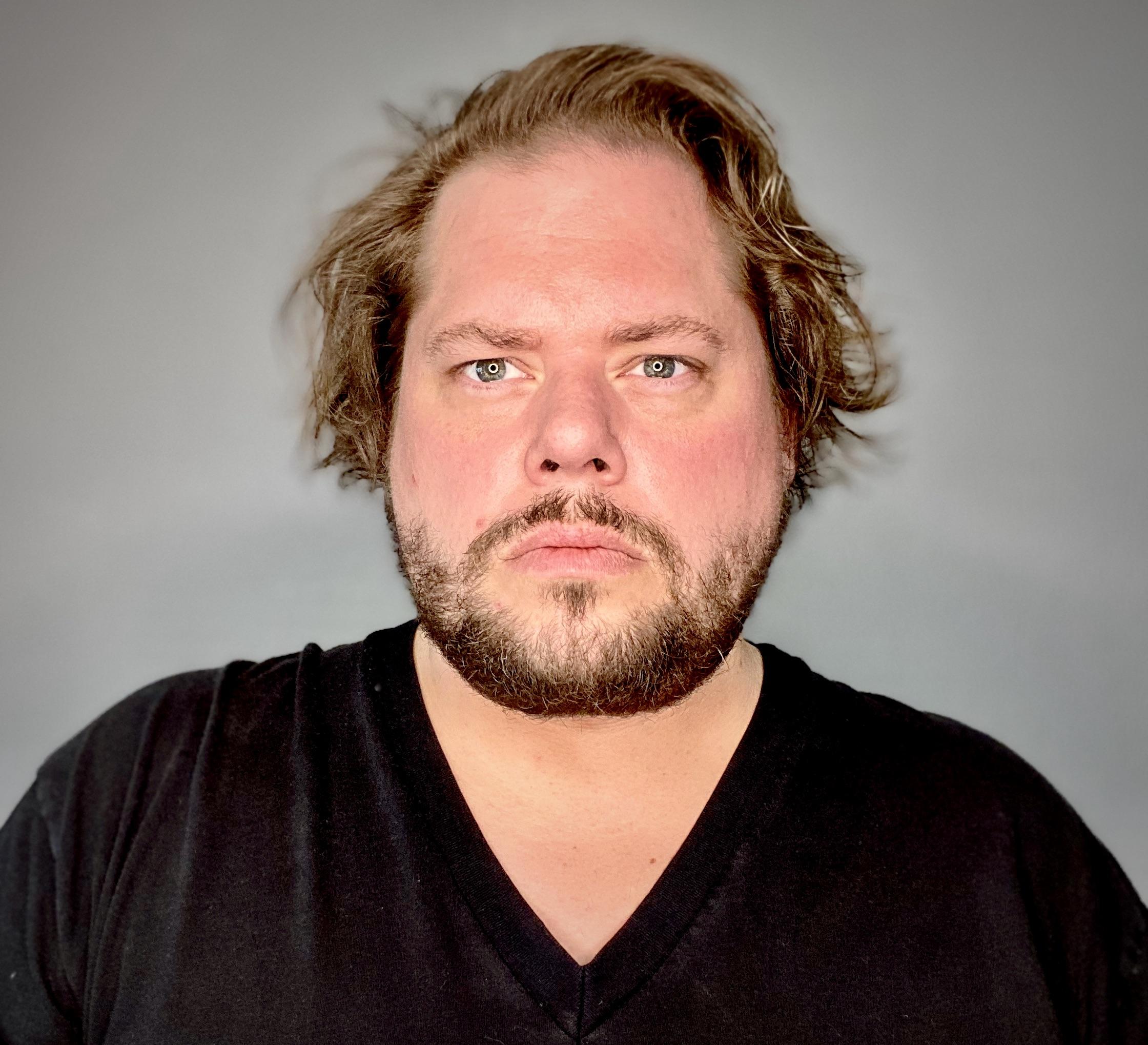 actor Lj Klink large photo