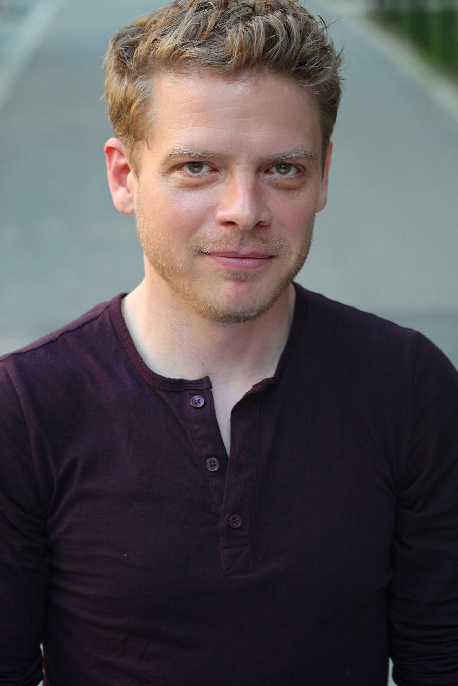 actor Chuck Bradley large photo