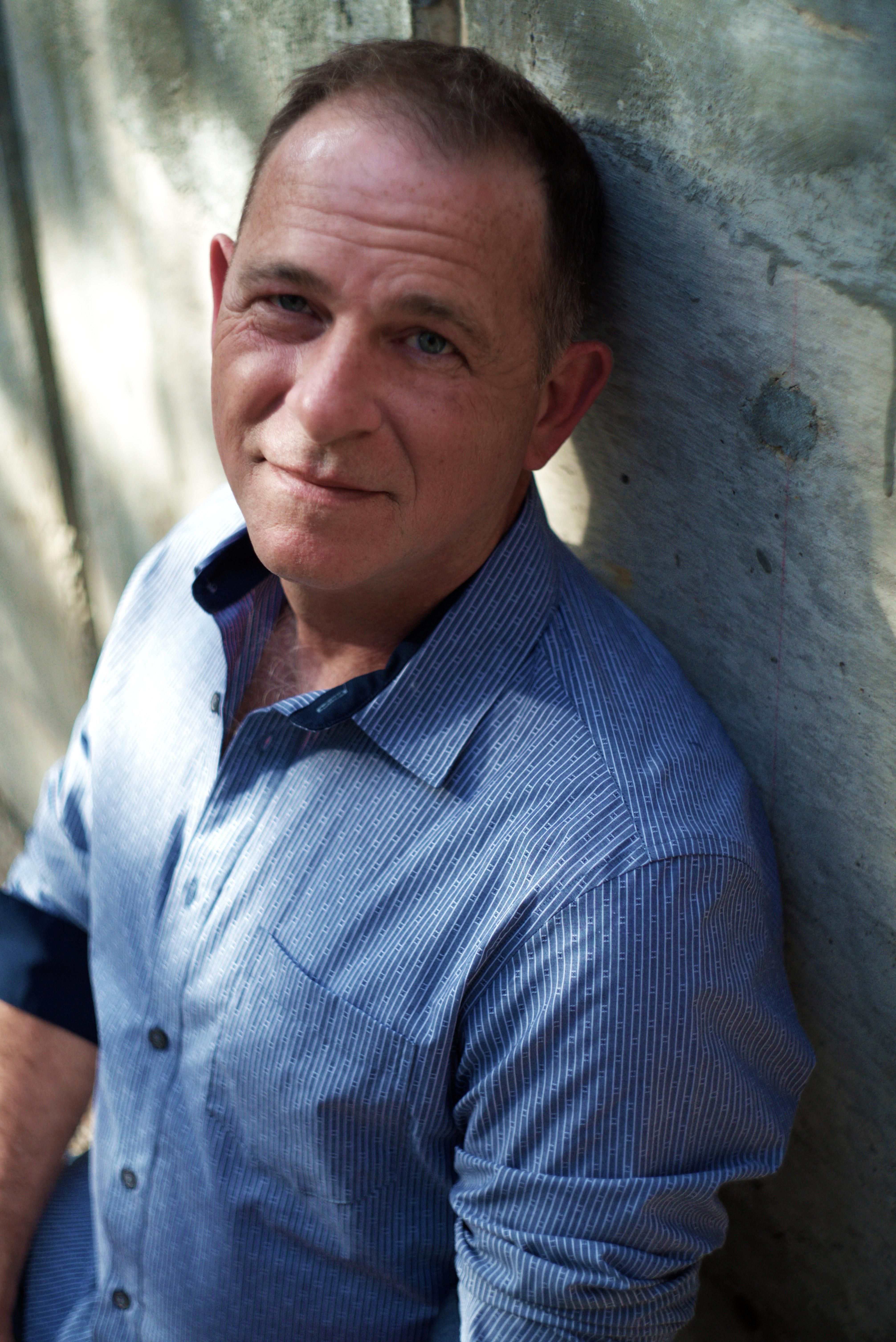 actor R. Steven Blake large photo