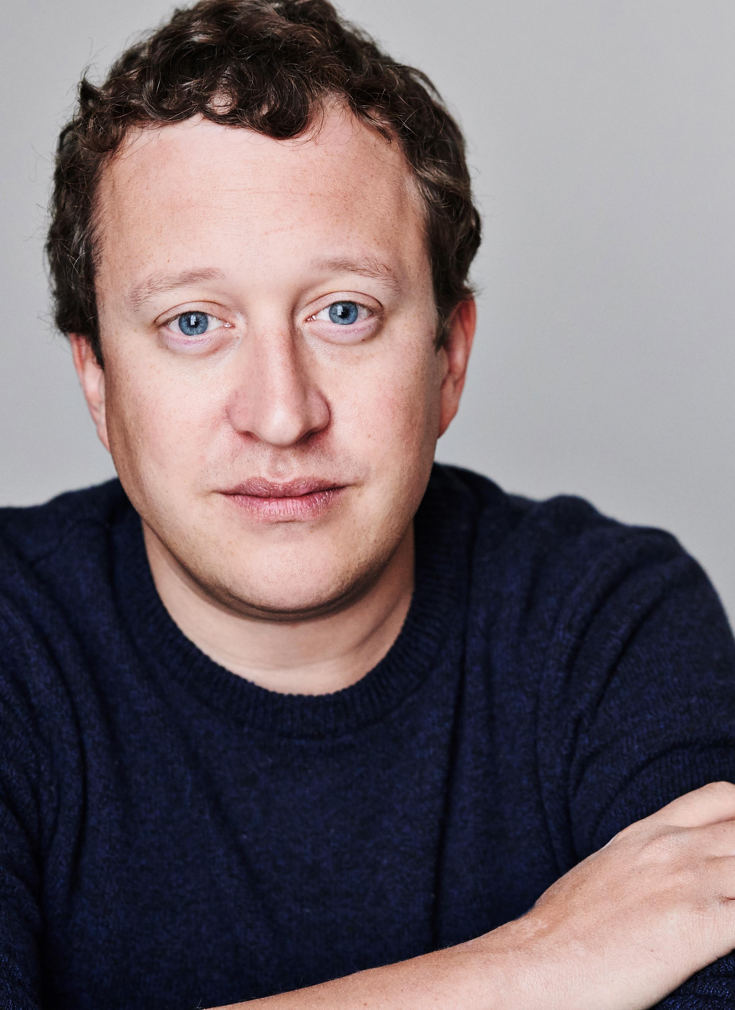 actor Ross Hatt large photo