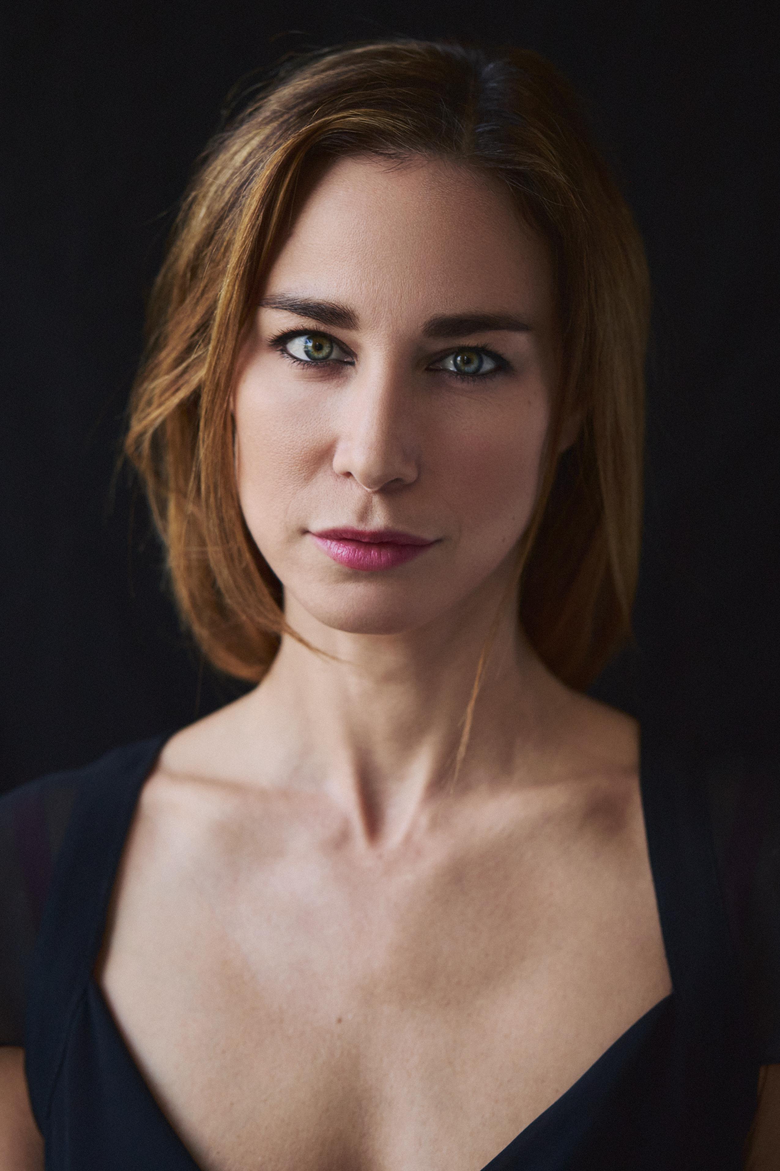 actor Krista Donargo large photo