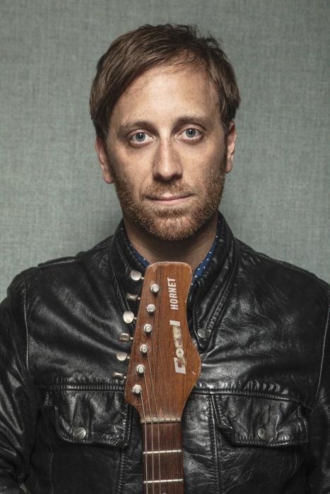 actor Dan Auerbach large photo