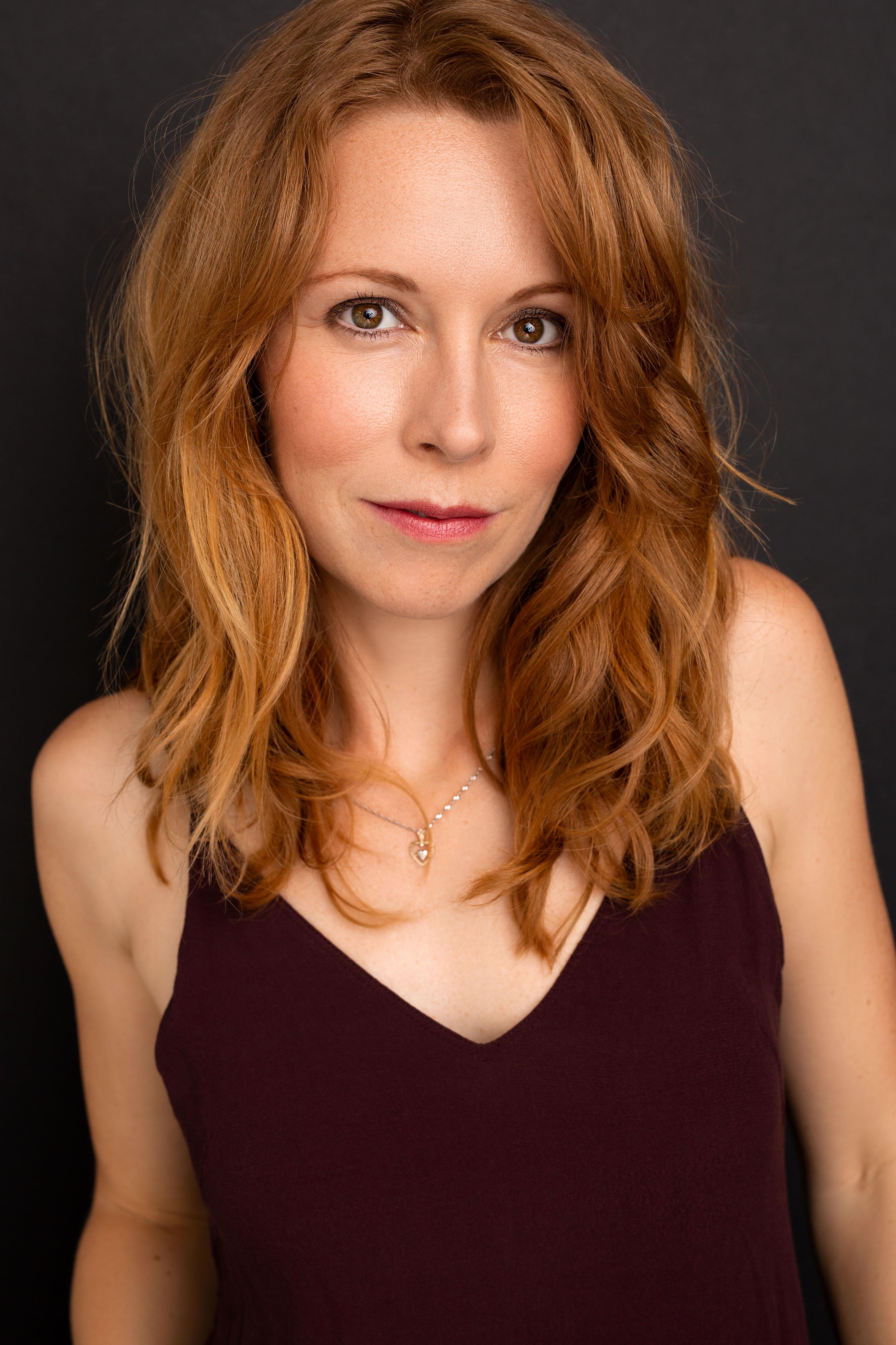 actor Julie Lynn Mortensen large photo