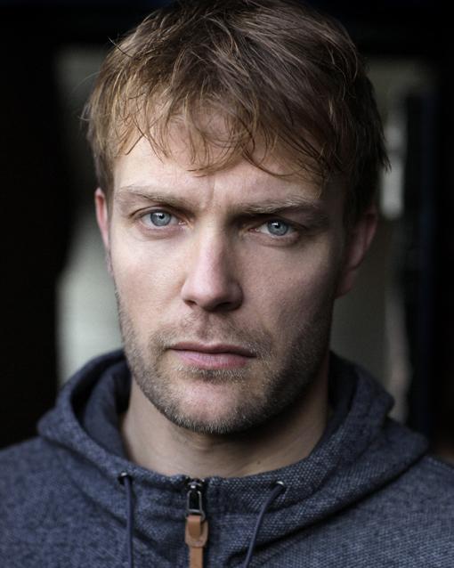 actor Chris Ellis-Stanton large photo