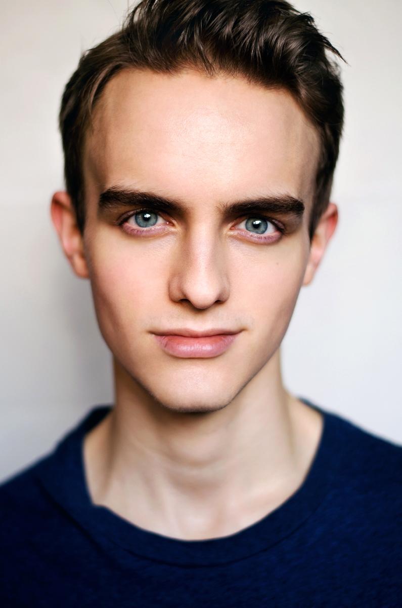 actor Jay Renshaw large photo