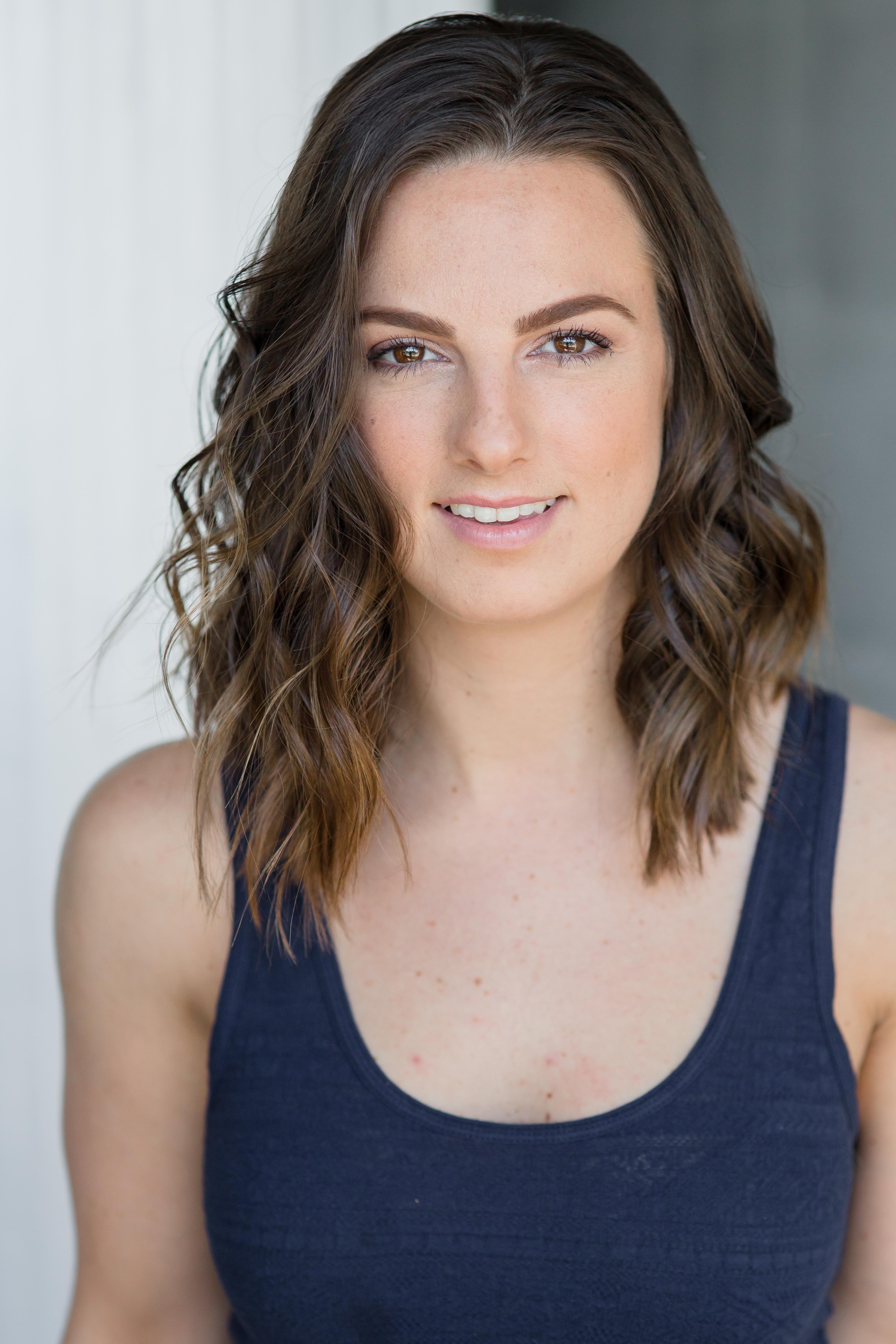 actor Chelsea Skalski large photo