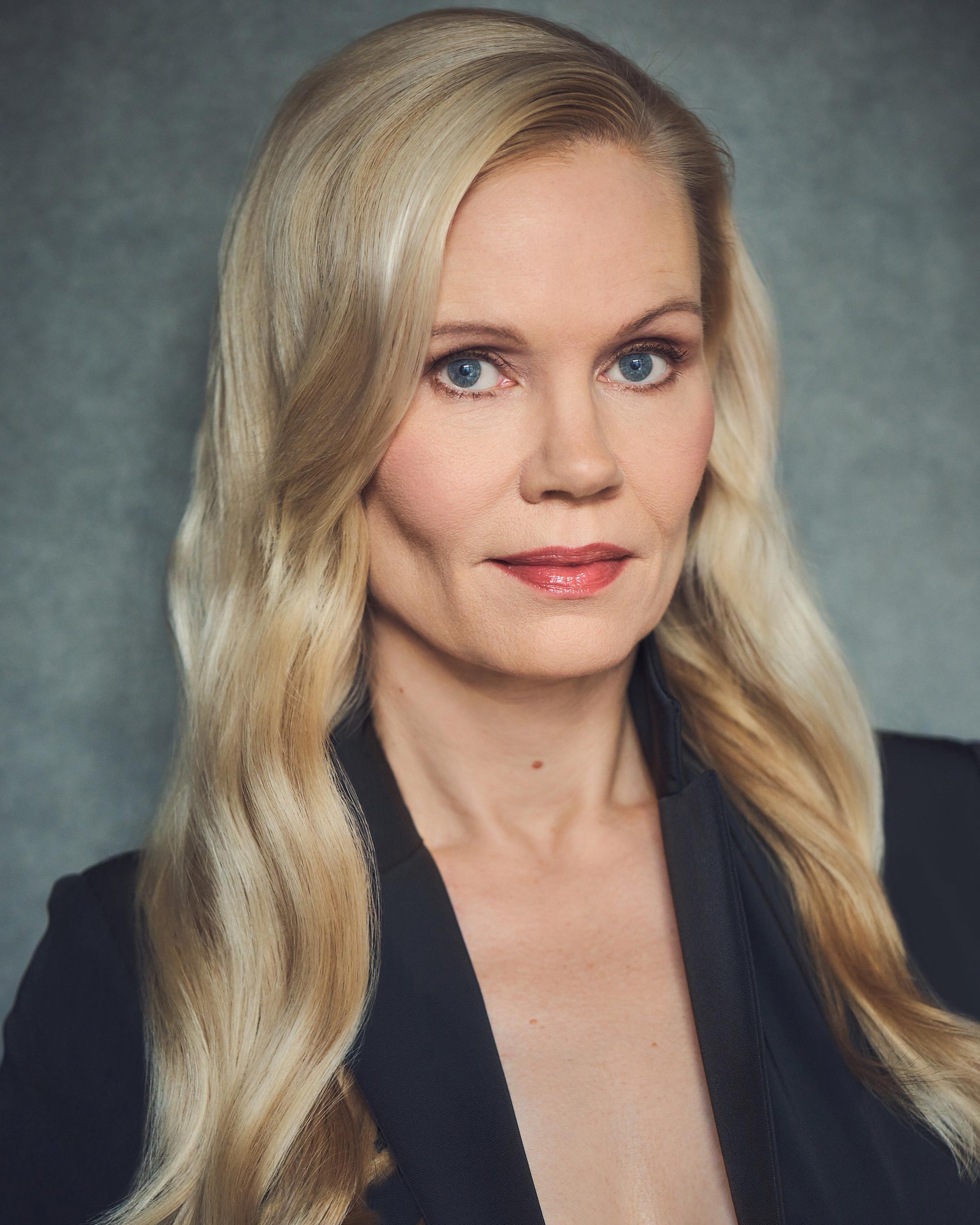 actor Pia Salo large photo