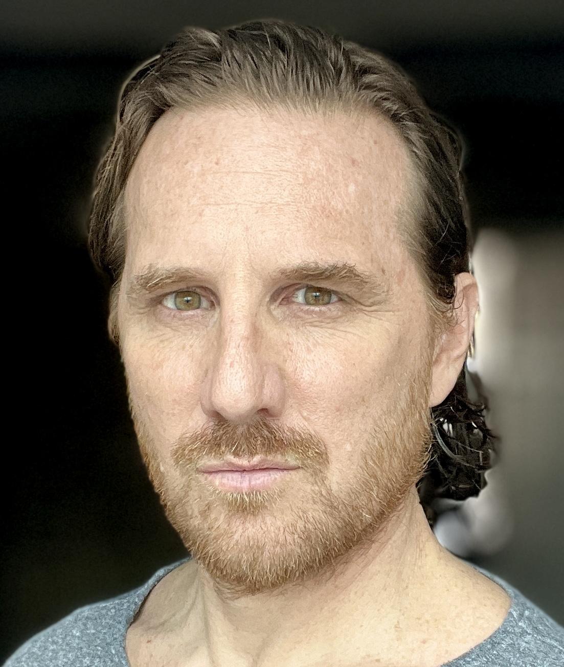 actor Howard j Davey large photo