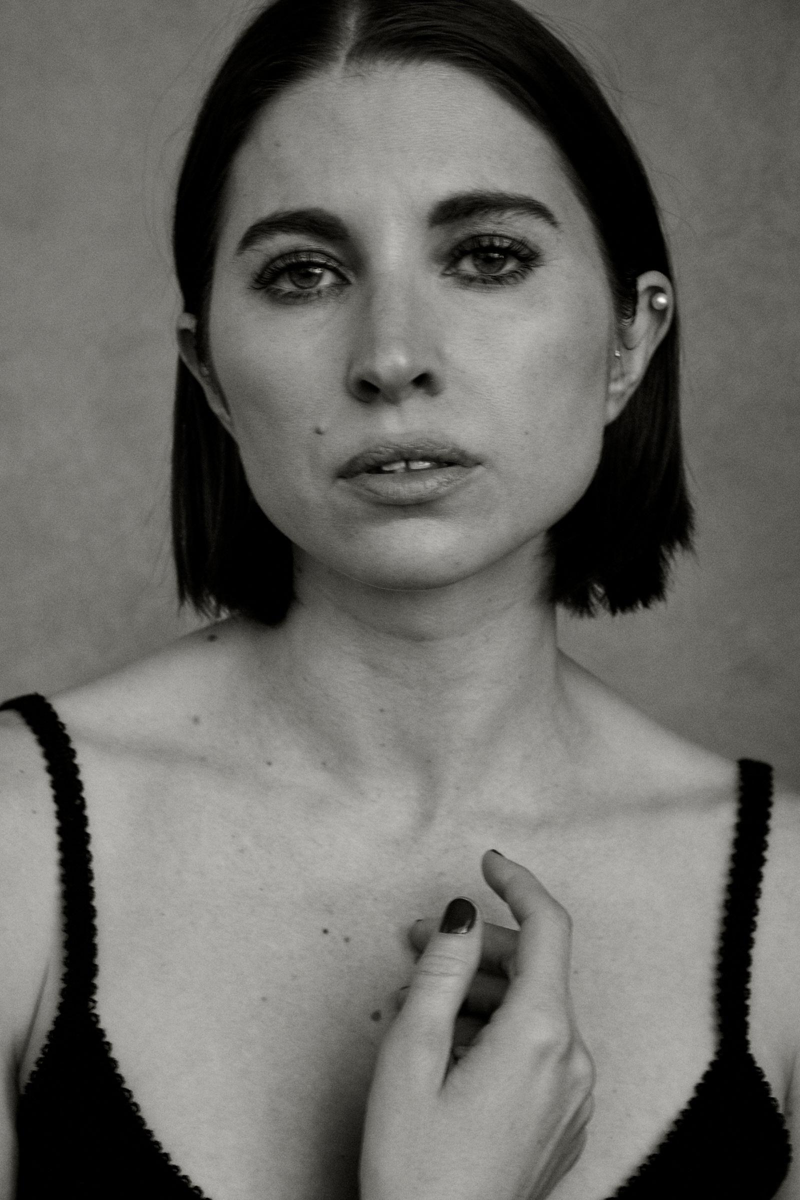 actor Emily Kincaid large photo