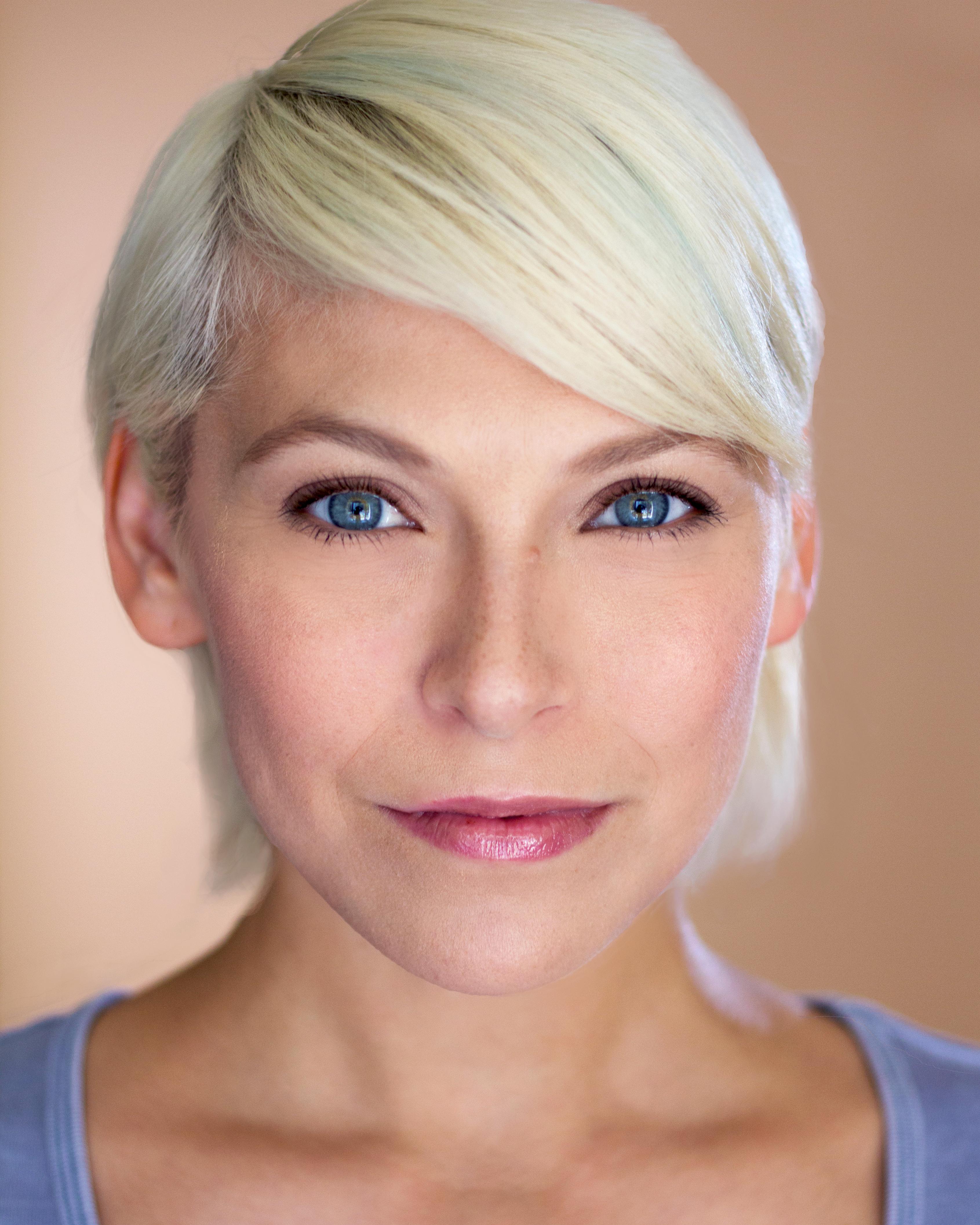 actor Erika Apelgren large photo