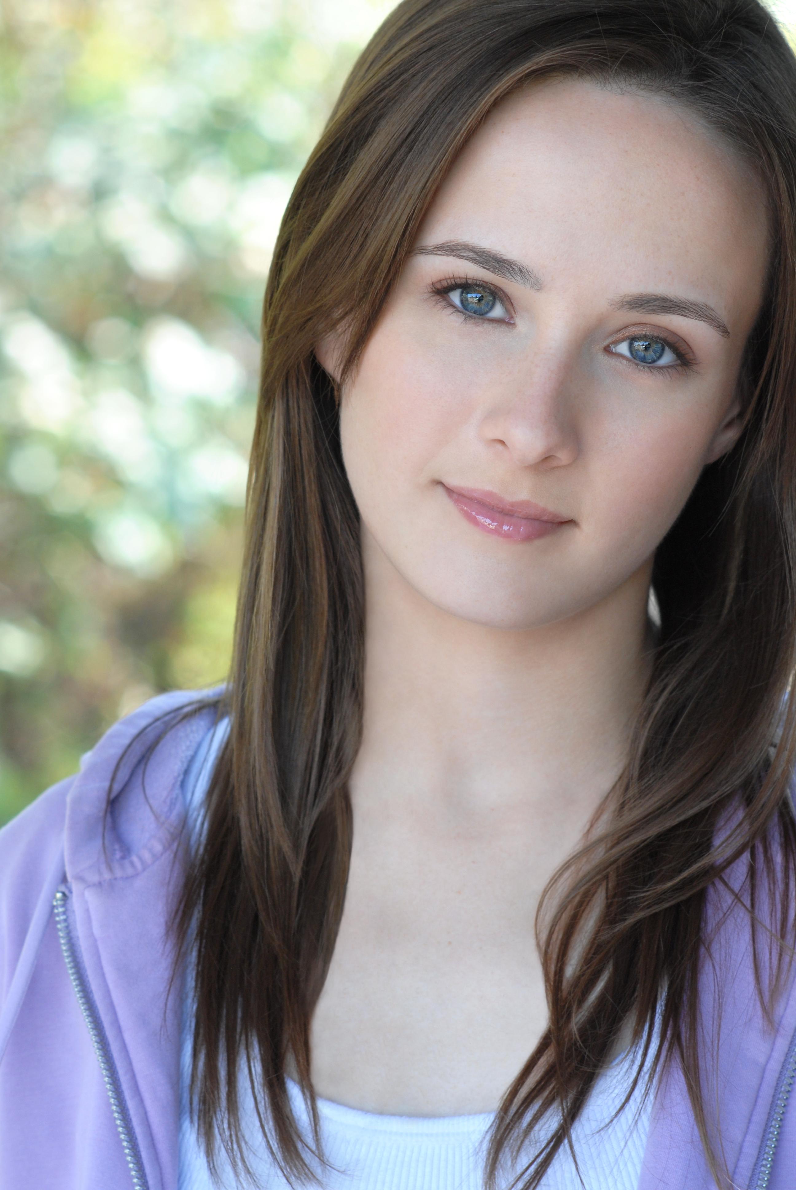 actor Anne Griffin large photo