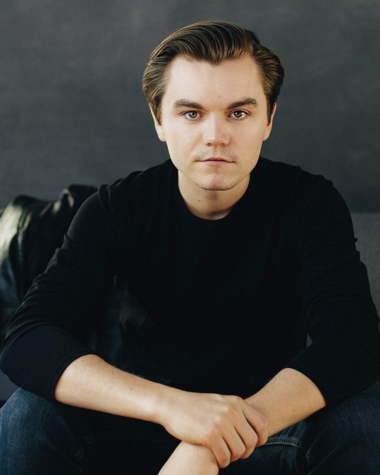 actor Nick Lane large photo