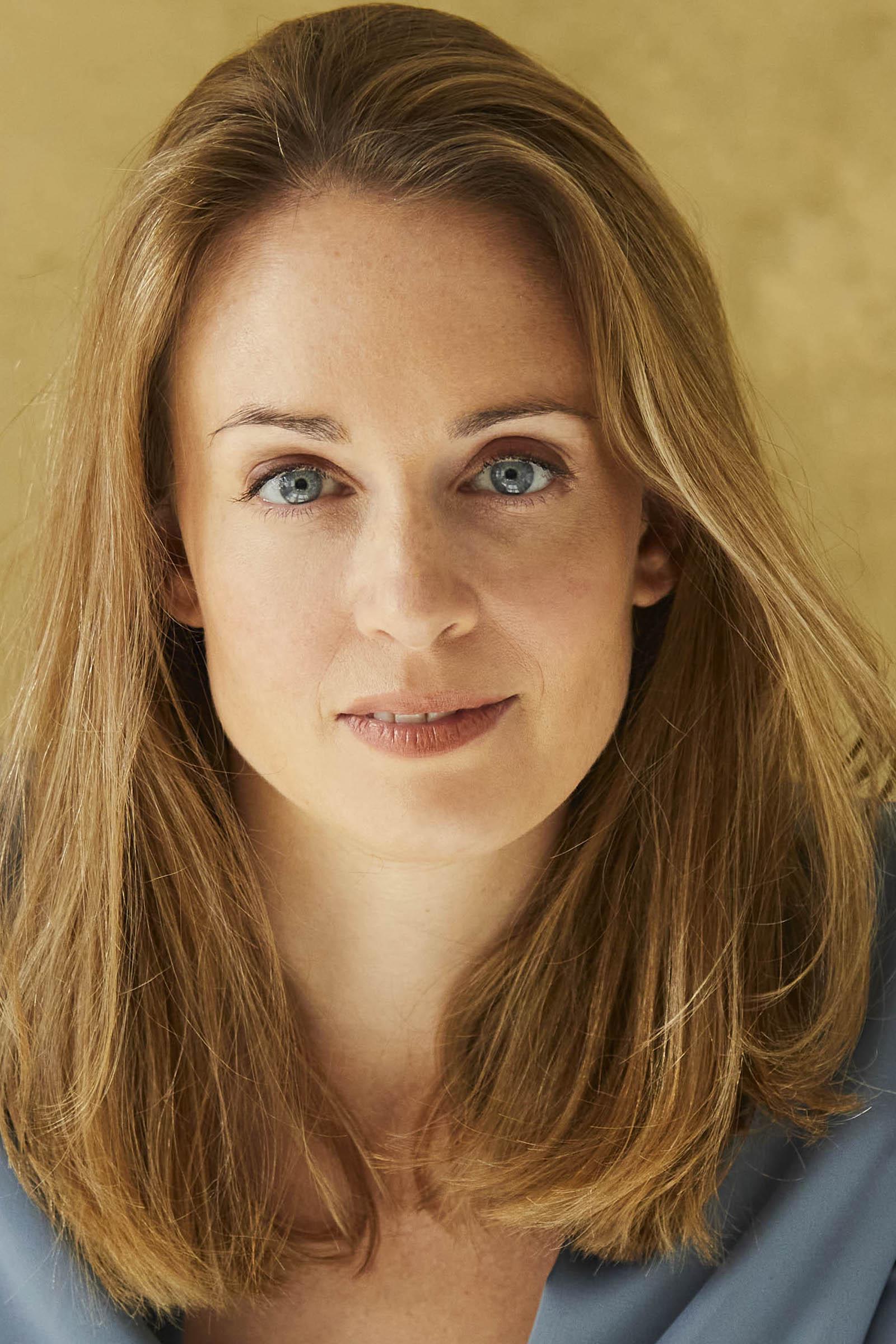 actor Eva-Marie Becker large photo