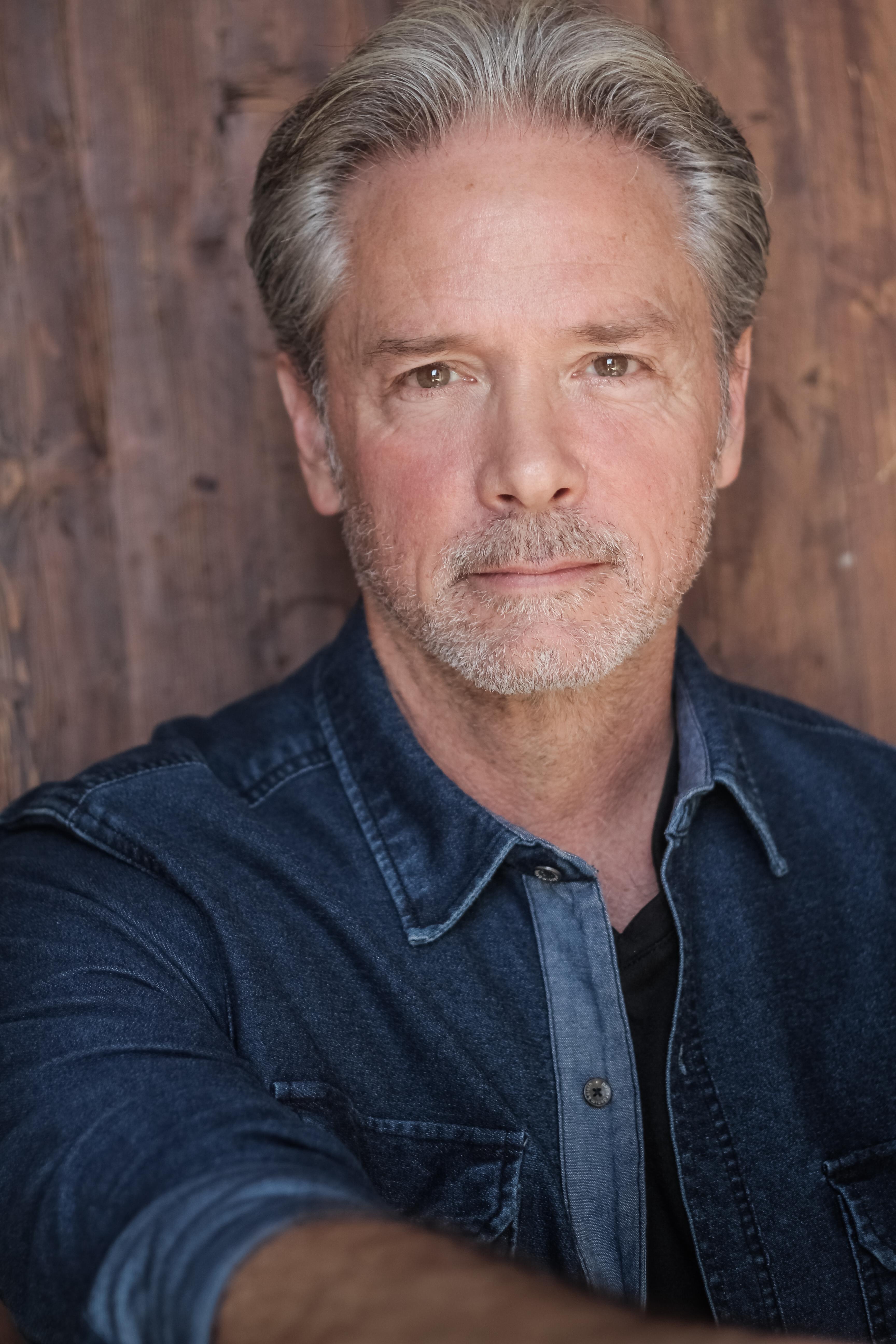 actor Michael Keeley large photo