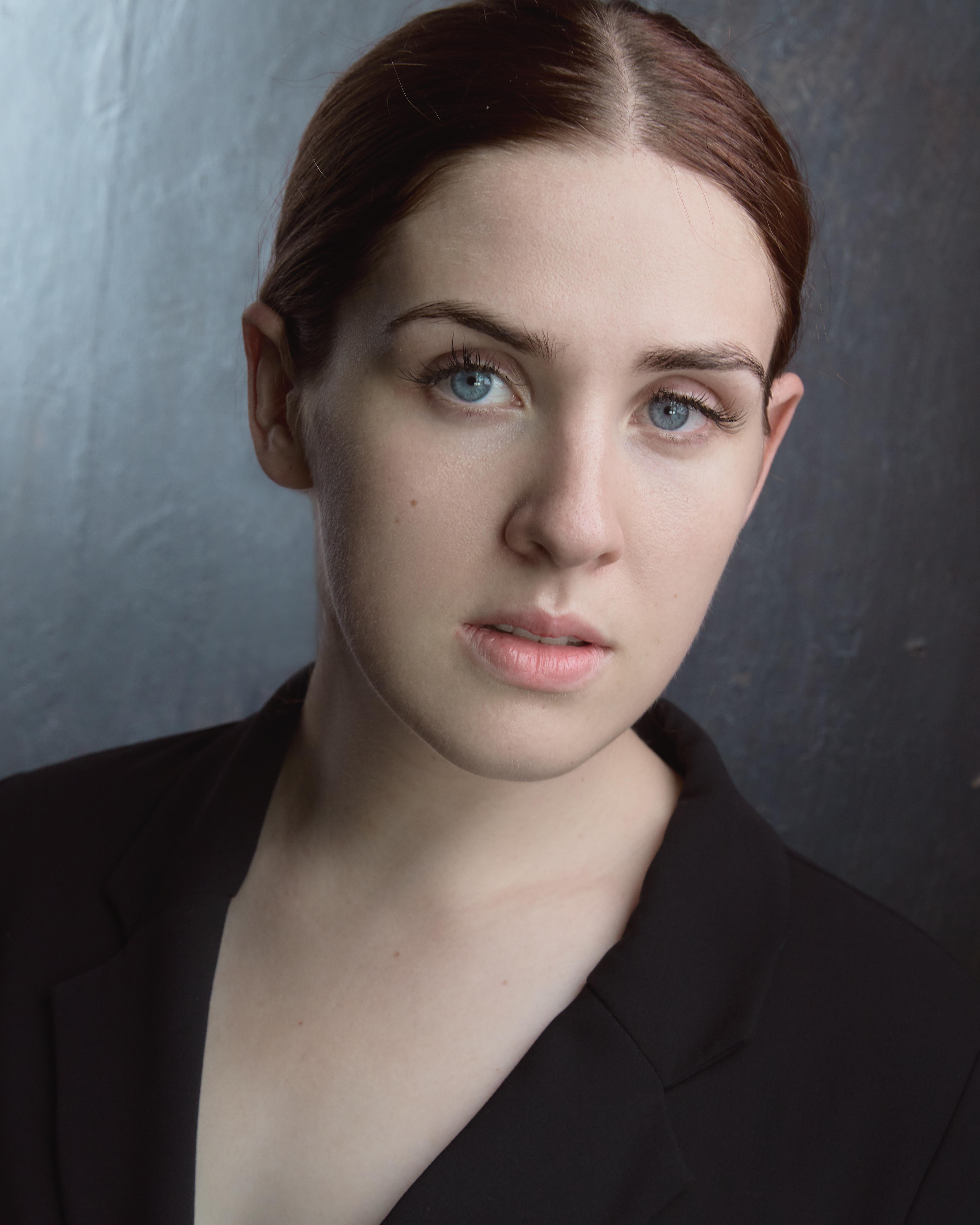 actor Georgie Halford large photo