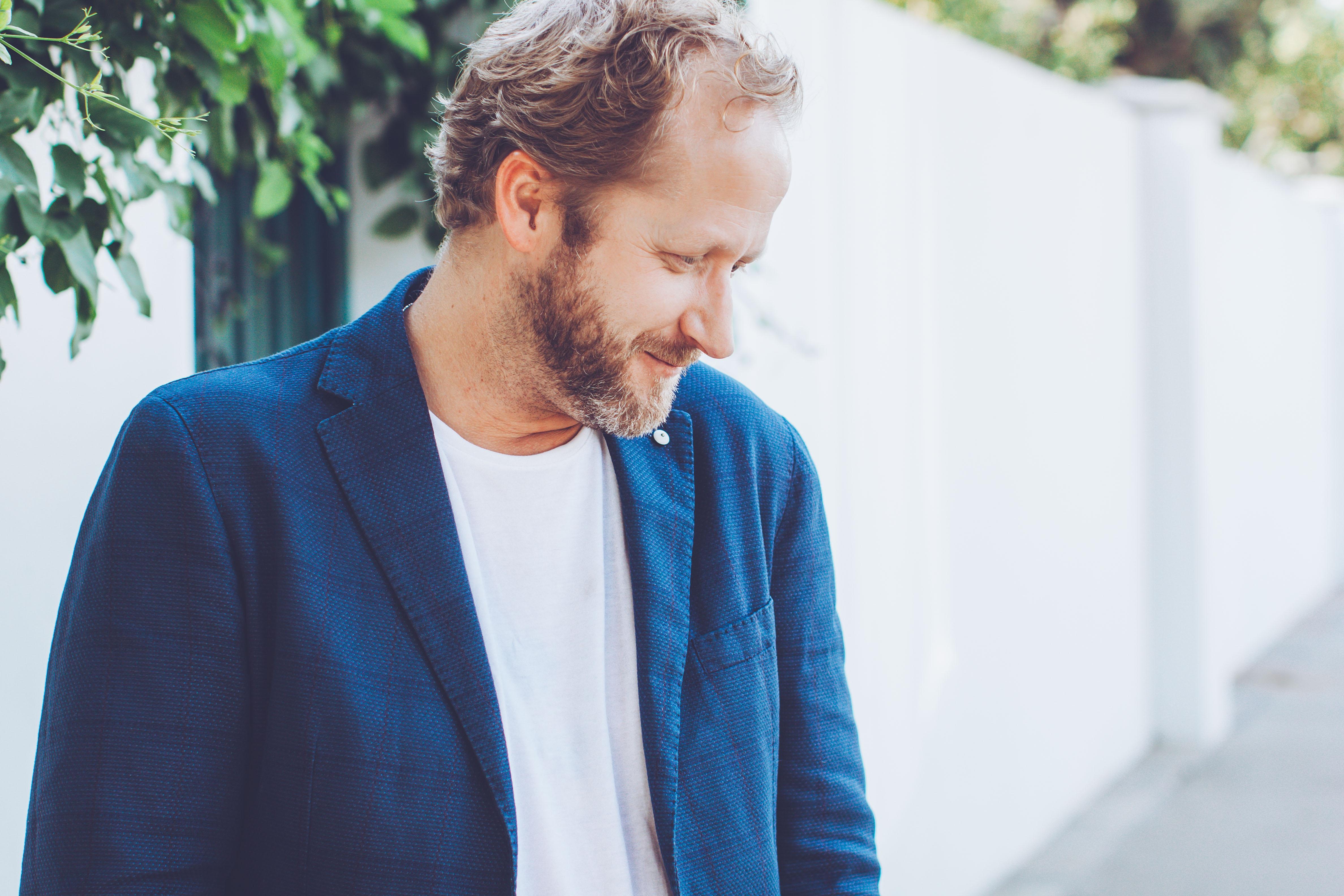 actor Jonathan Helmuth large photo