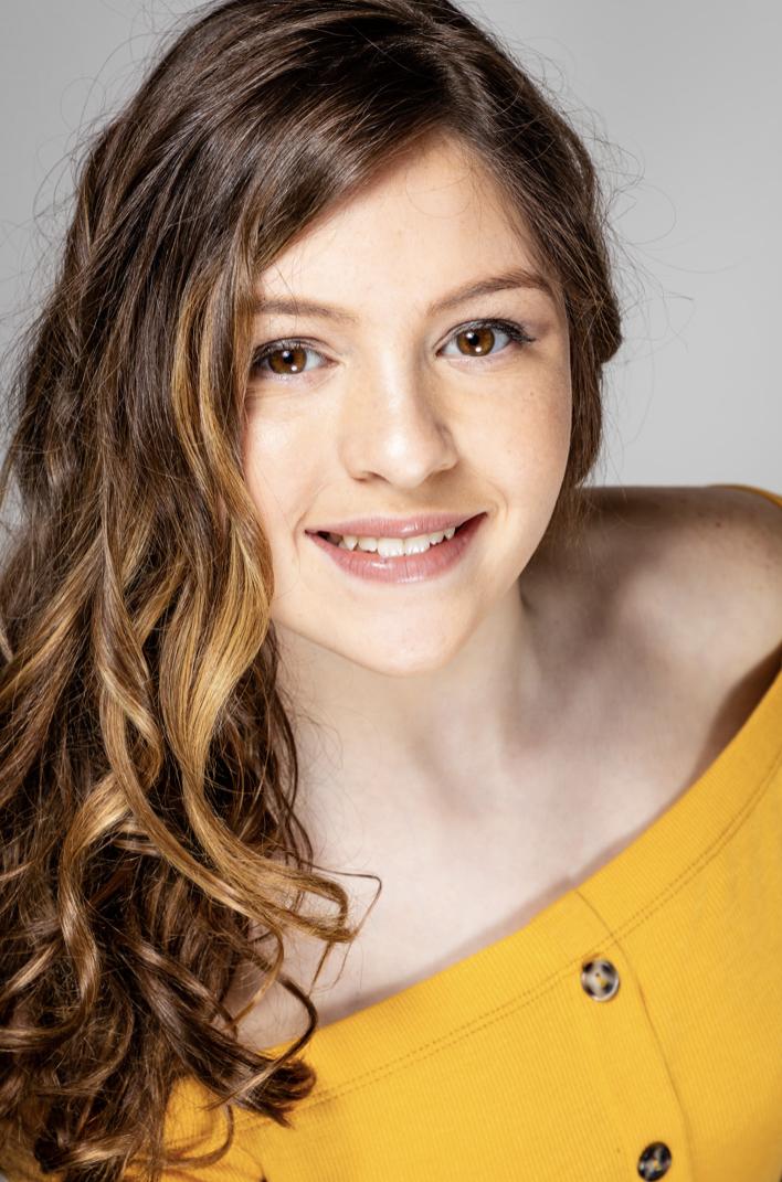 actor Nina Cucinella large photo