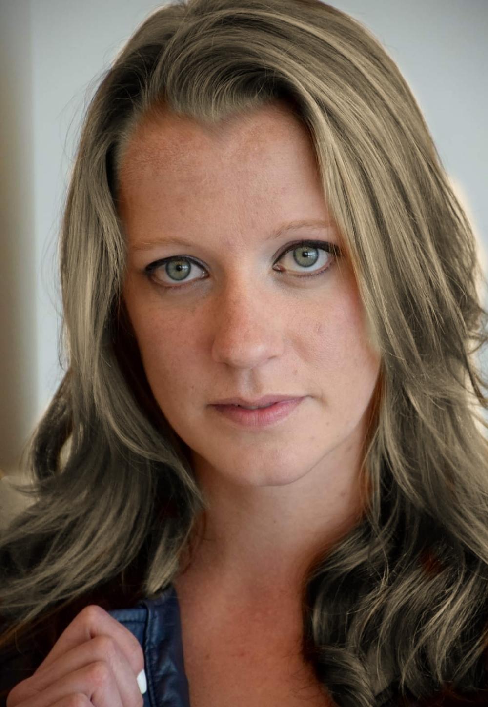 actor Rebecca Lee McCarty large photo