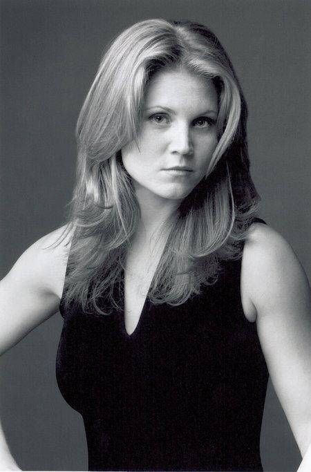 actor Antonia Stout large photo