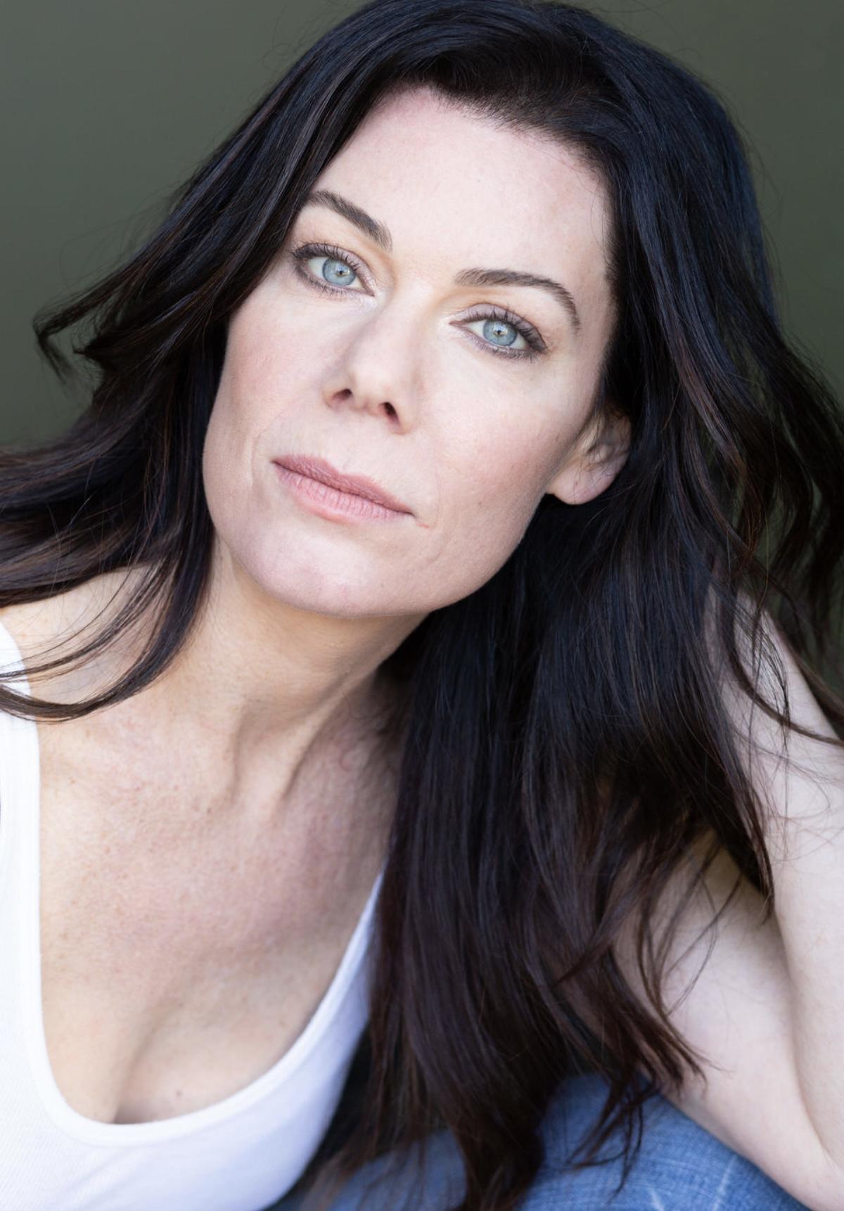 actor Aubyn Philabaum large photo