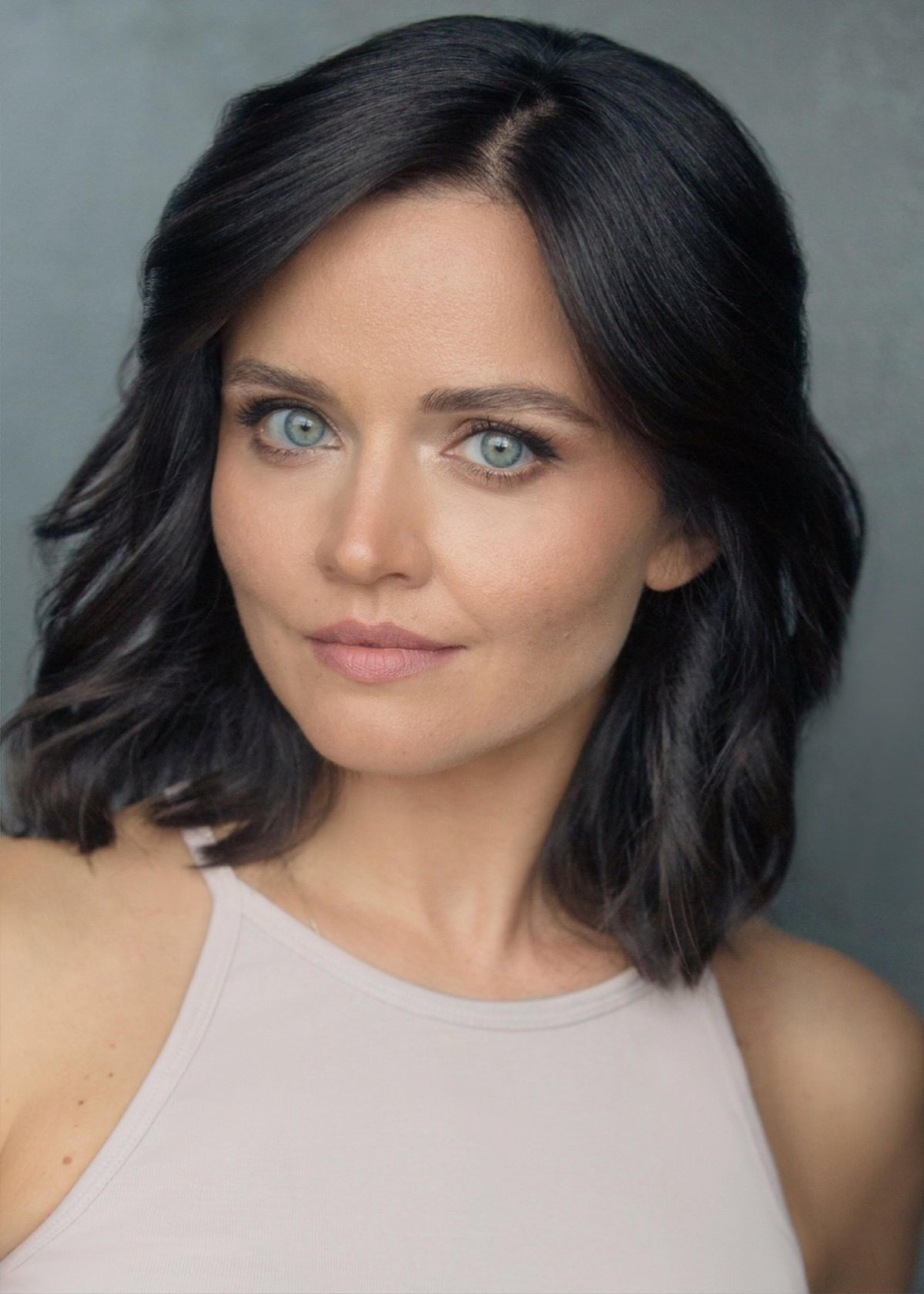 actor Vera Graziadei large photo