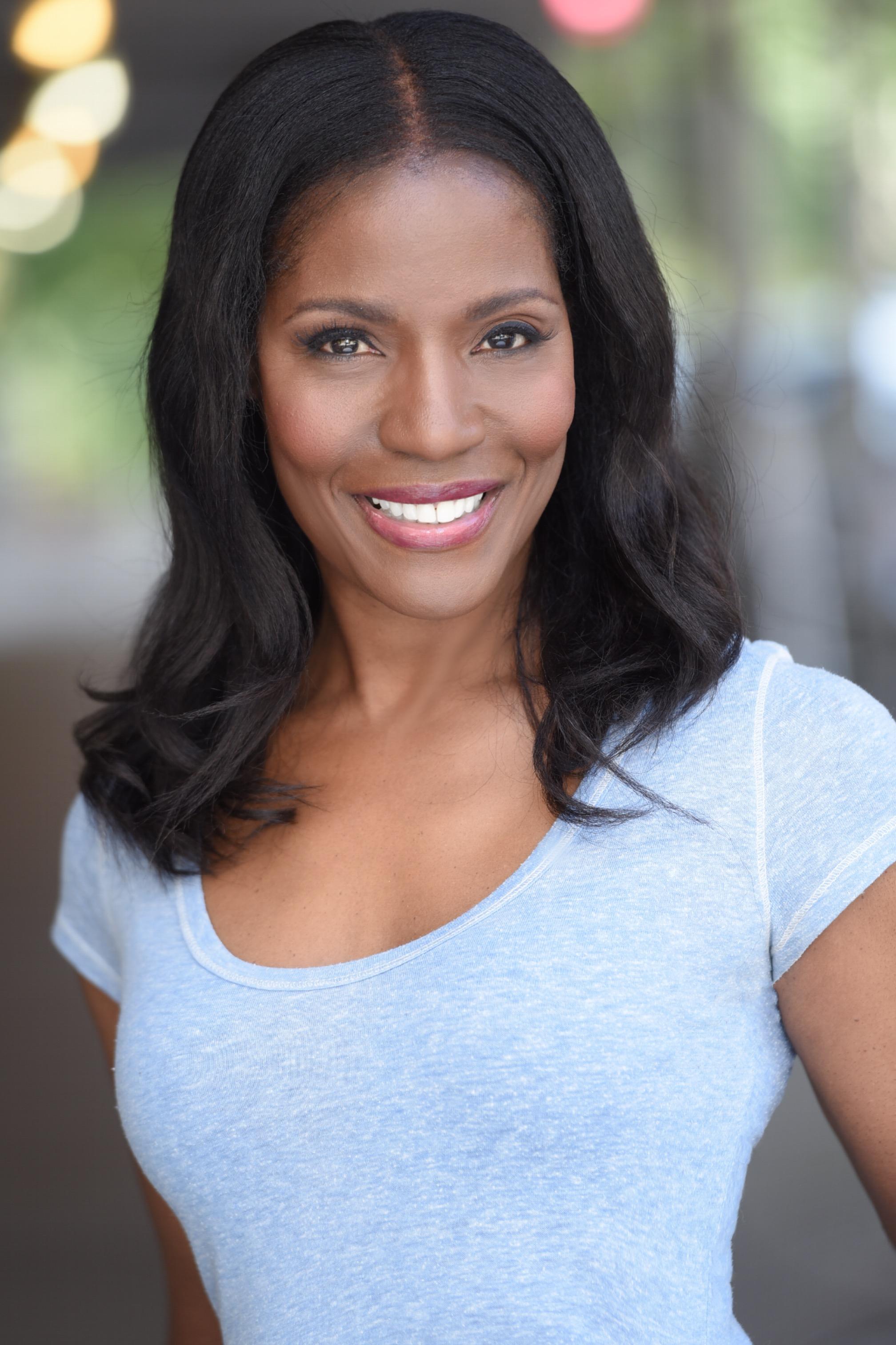 actor Mitzie Pratt large photo