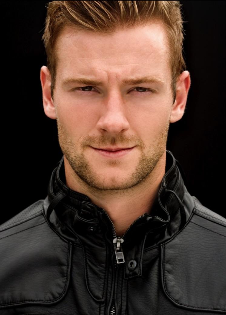 actor Patrick McLain large photo