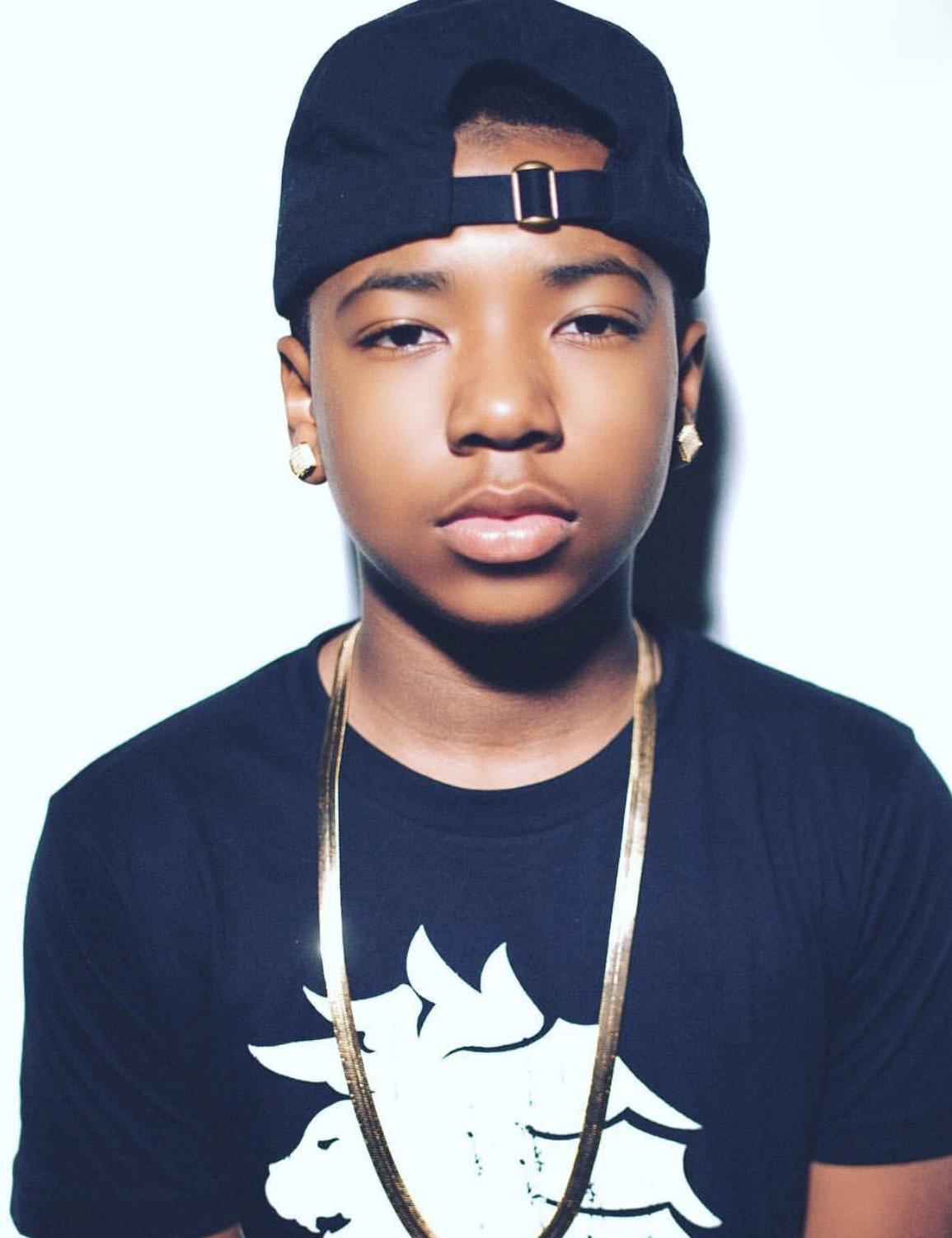 actor Kida Burns large photo