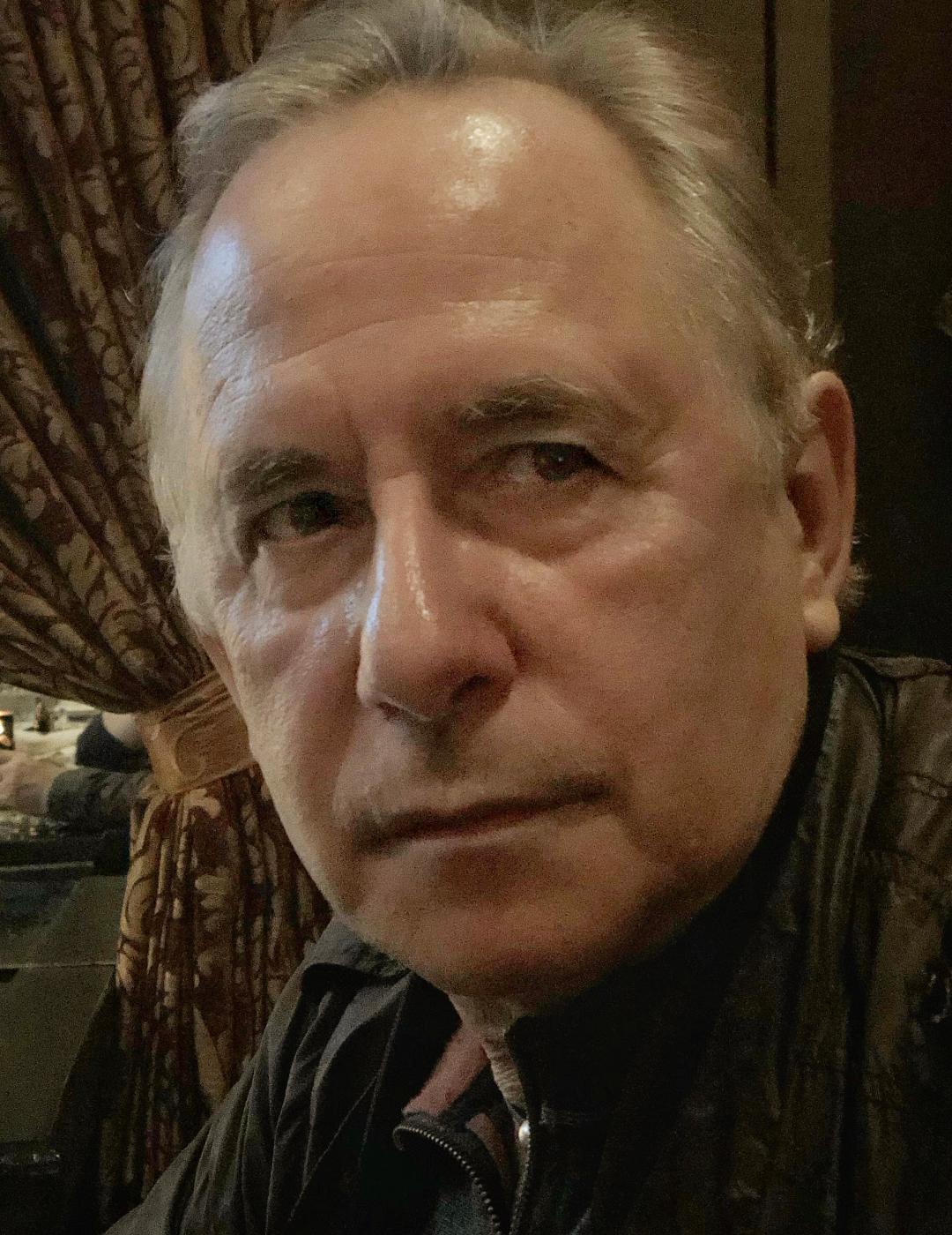 actor Robert Beckstedt large photo