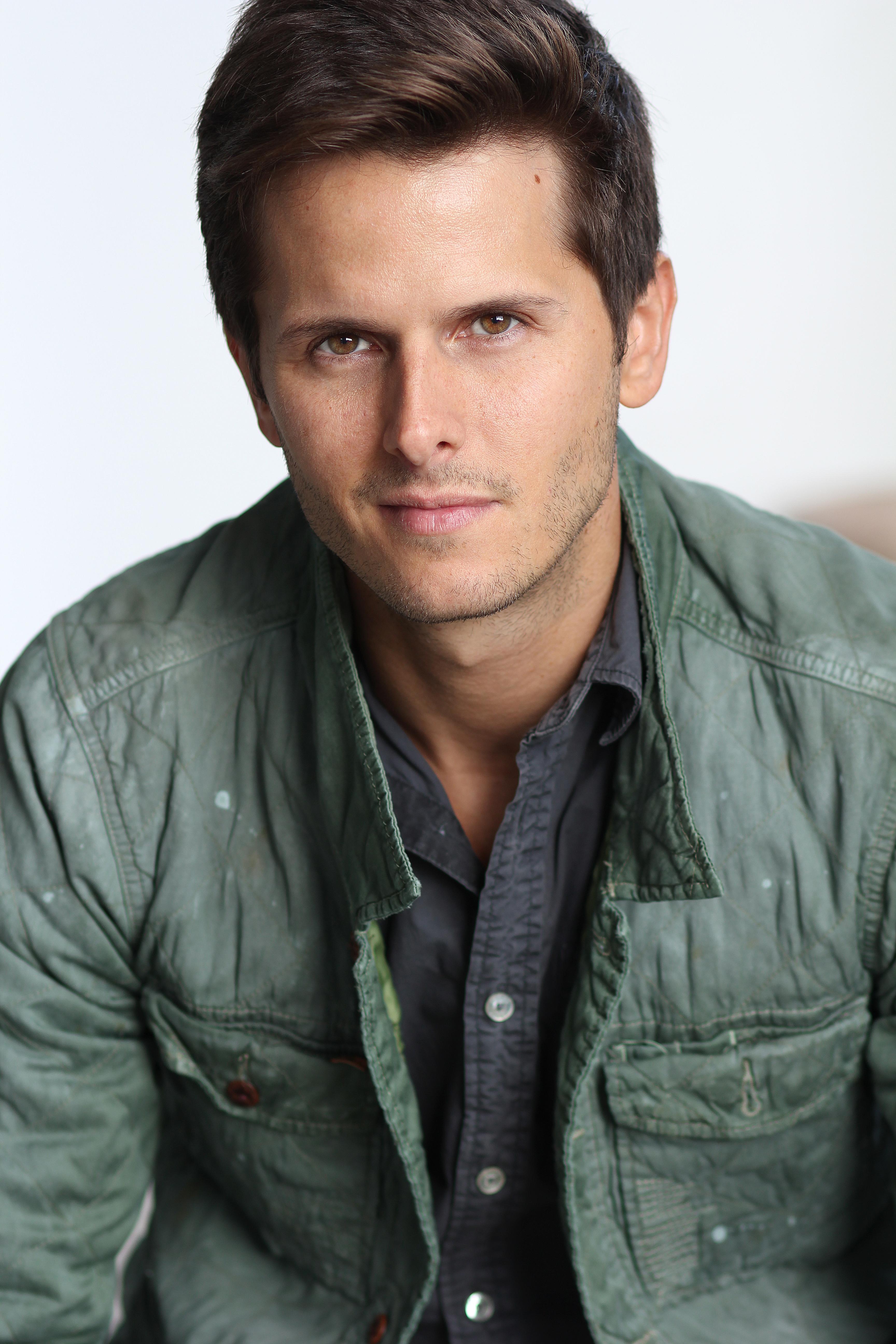 actor Bryan Manley Davis large photo