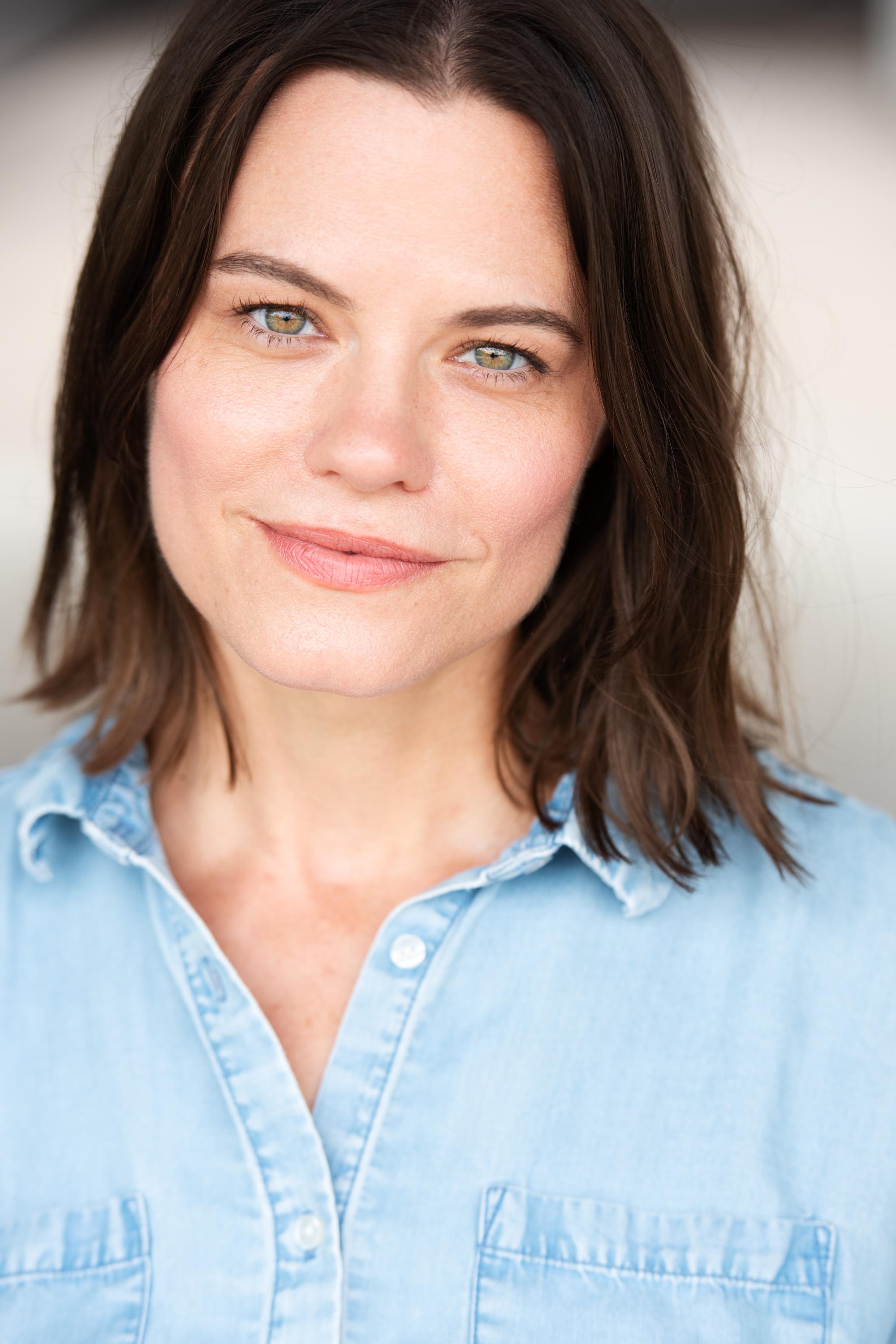 actor Christin Sawyer Davis large photo