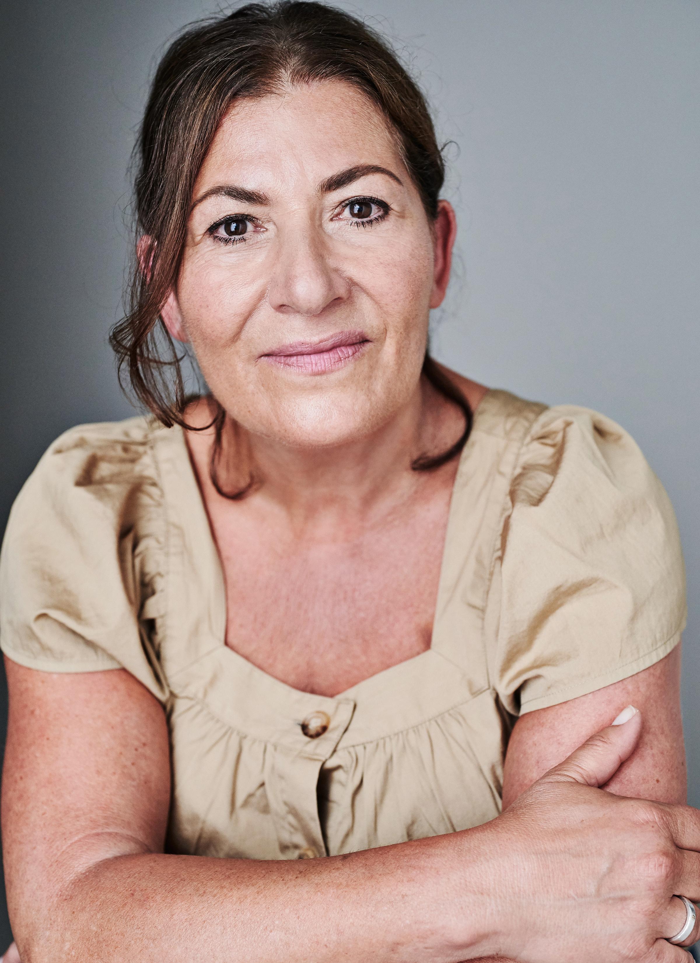 actor Anna-Maria Everett large photo