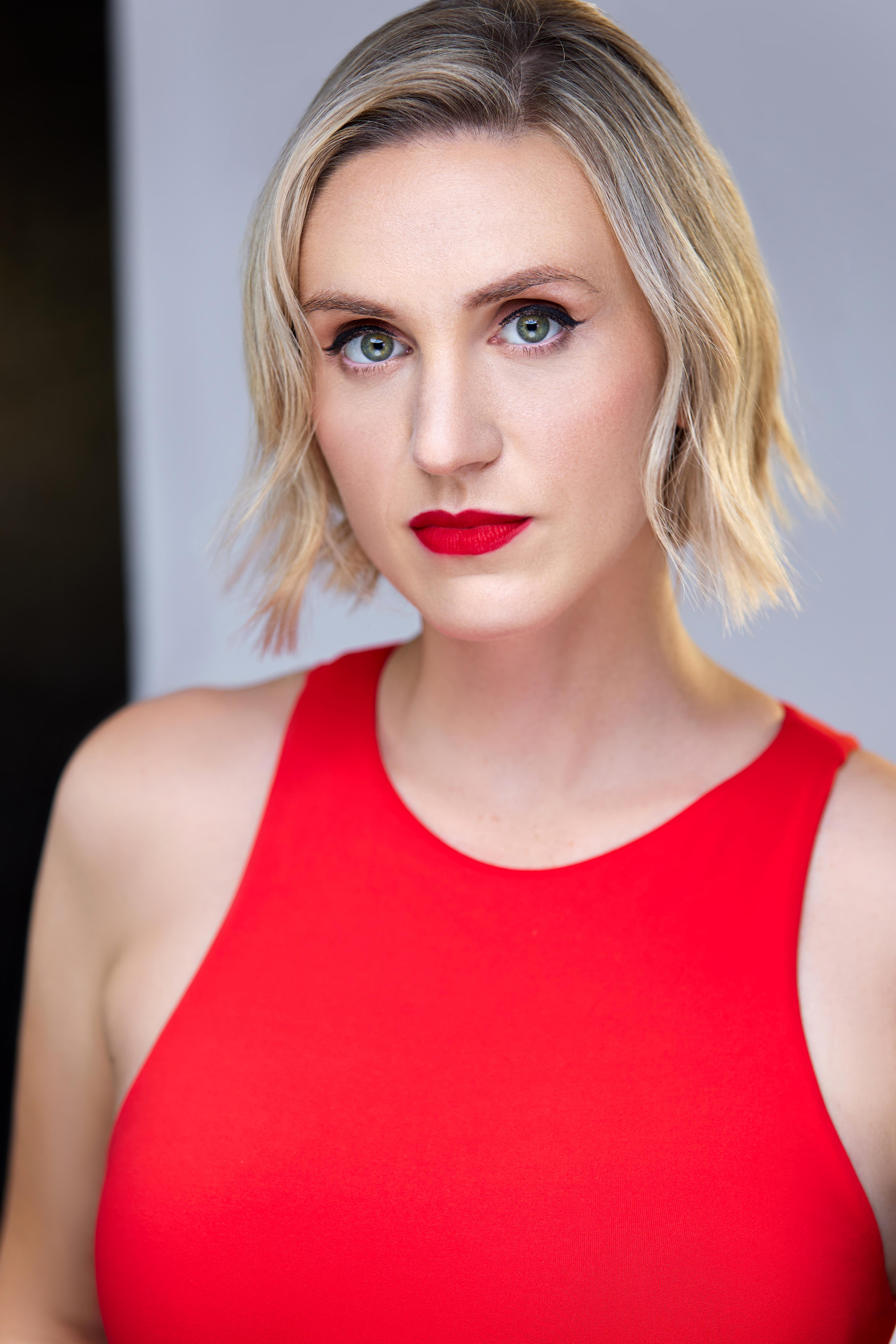 actor Kristin Walker large photo