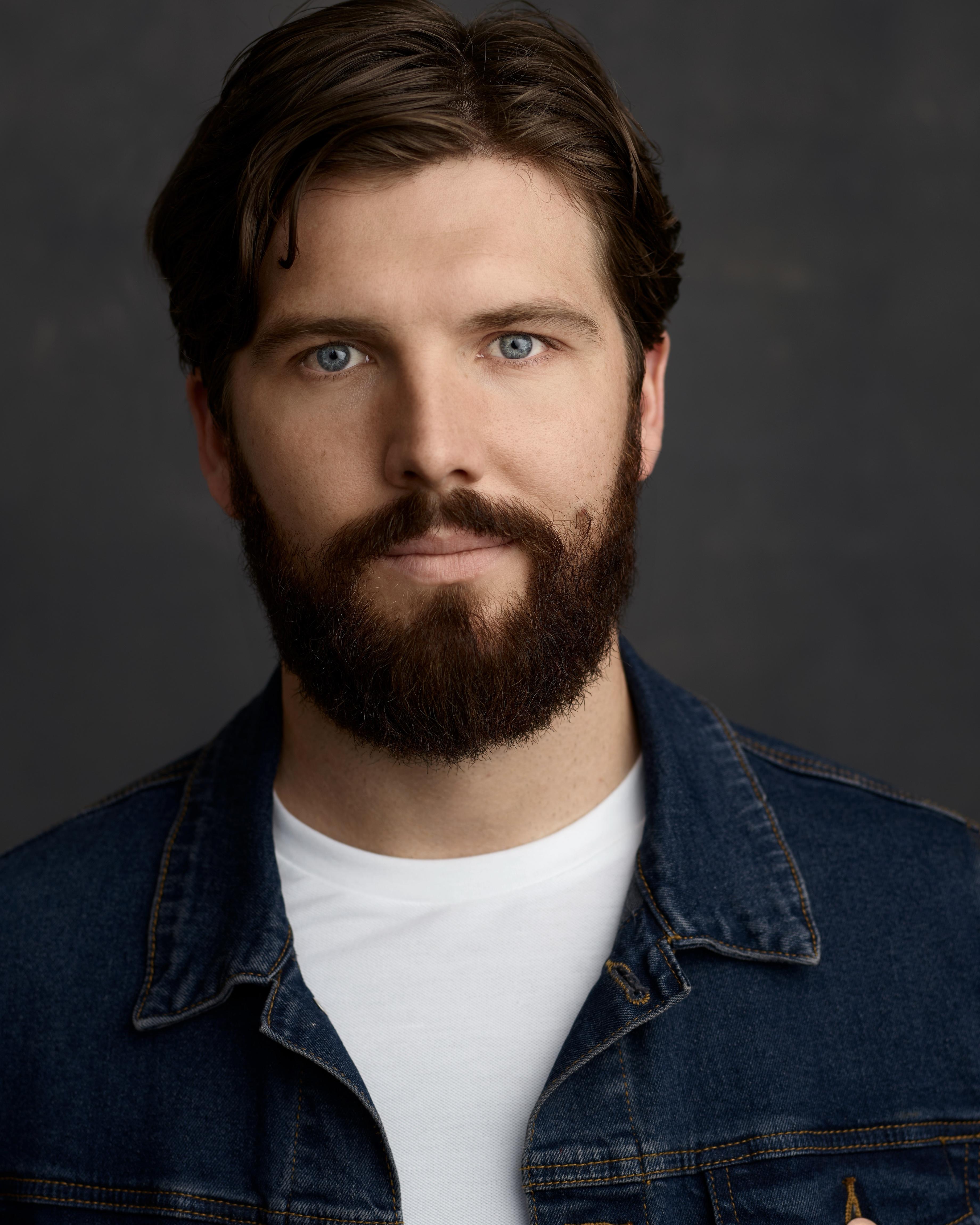 actor Marc Hughes large photo