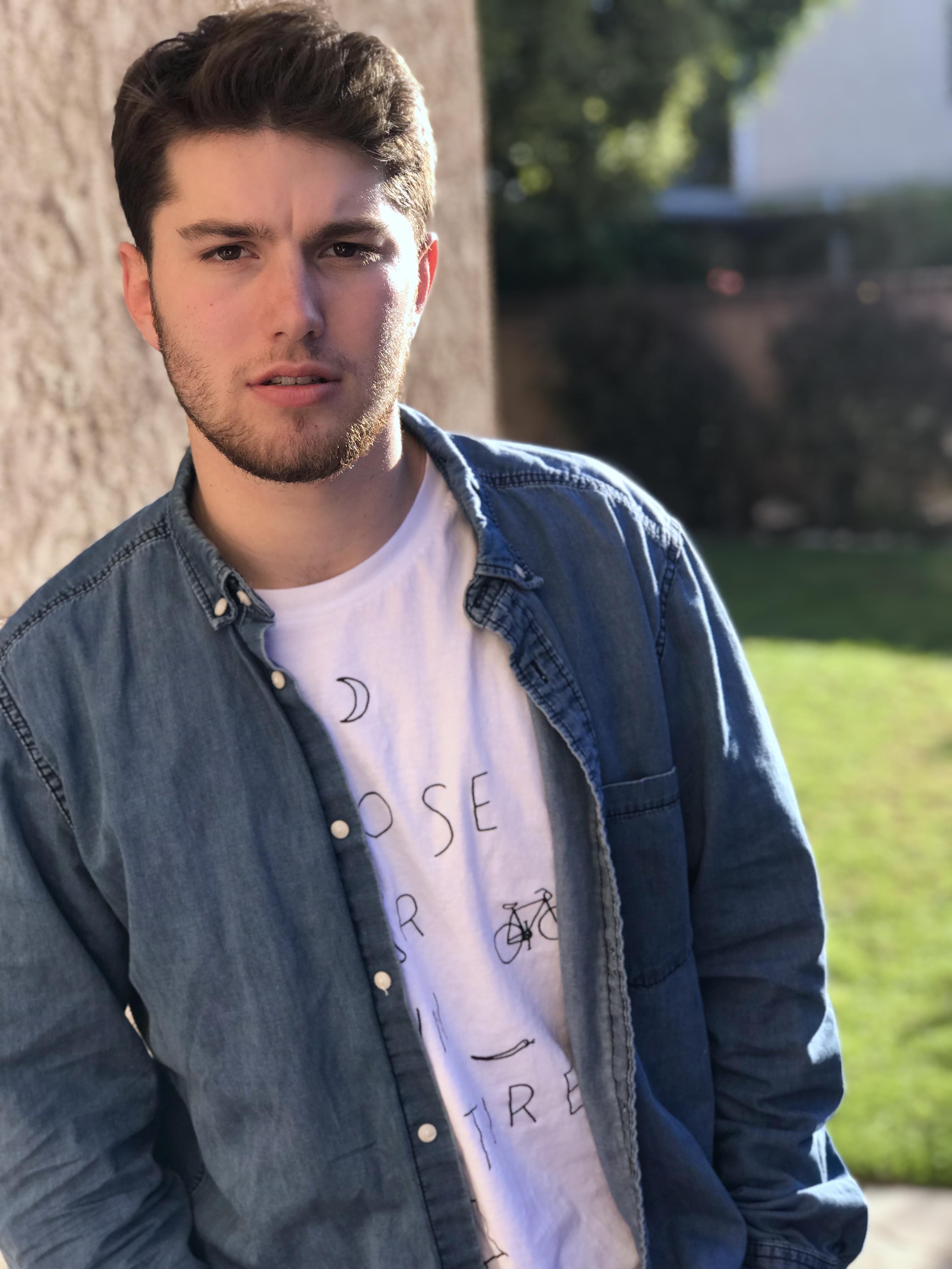 actor Brennen Harper large photo