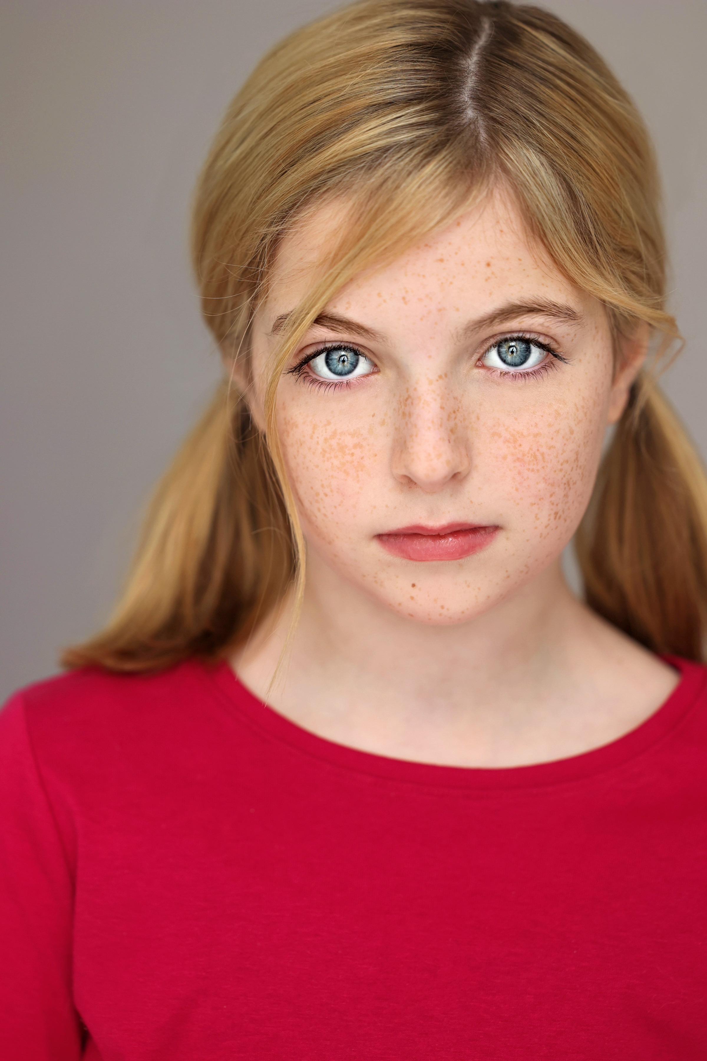 actor Olivia Rose Lazell large photo