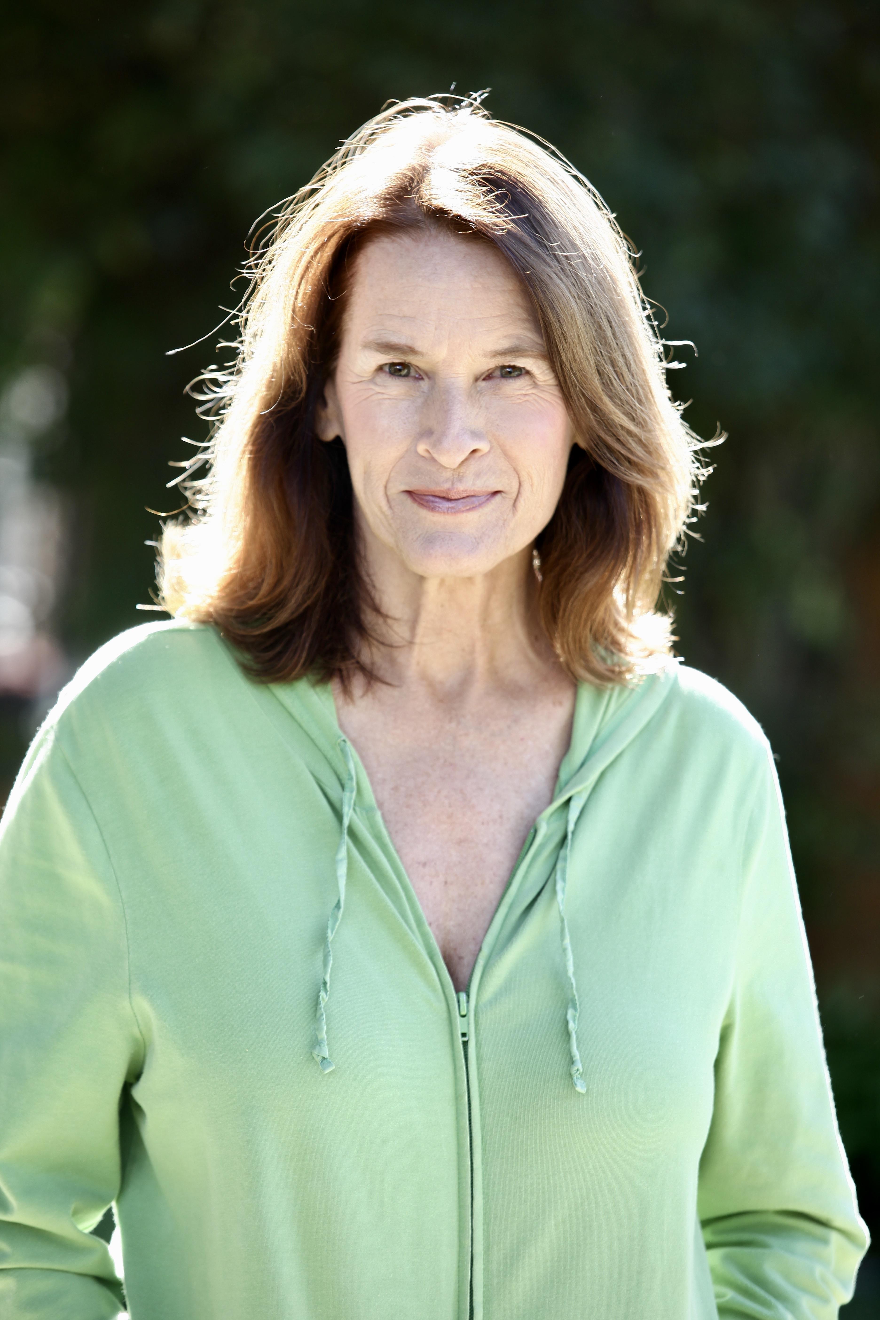 actor Kathryn Danielle Hirsch large photo