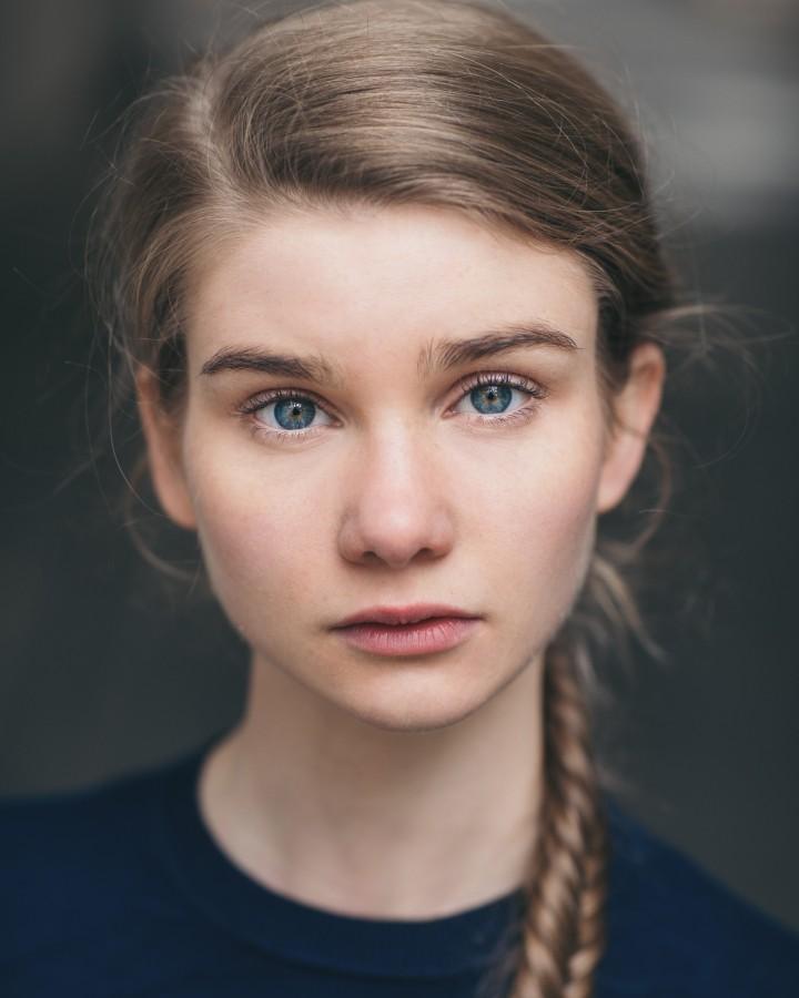 actor Frances Pooley large photo