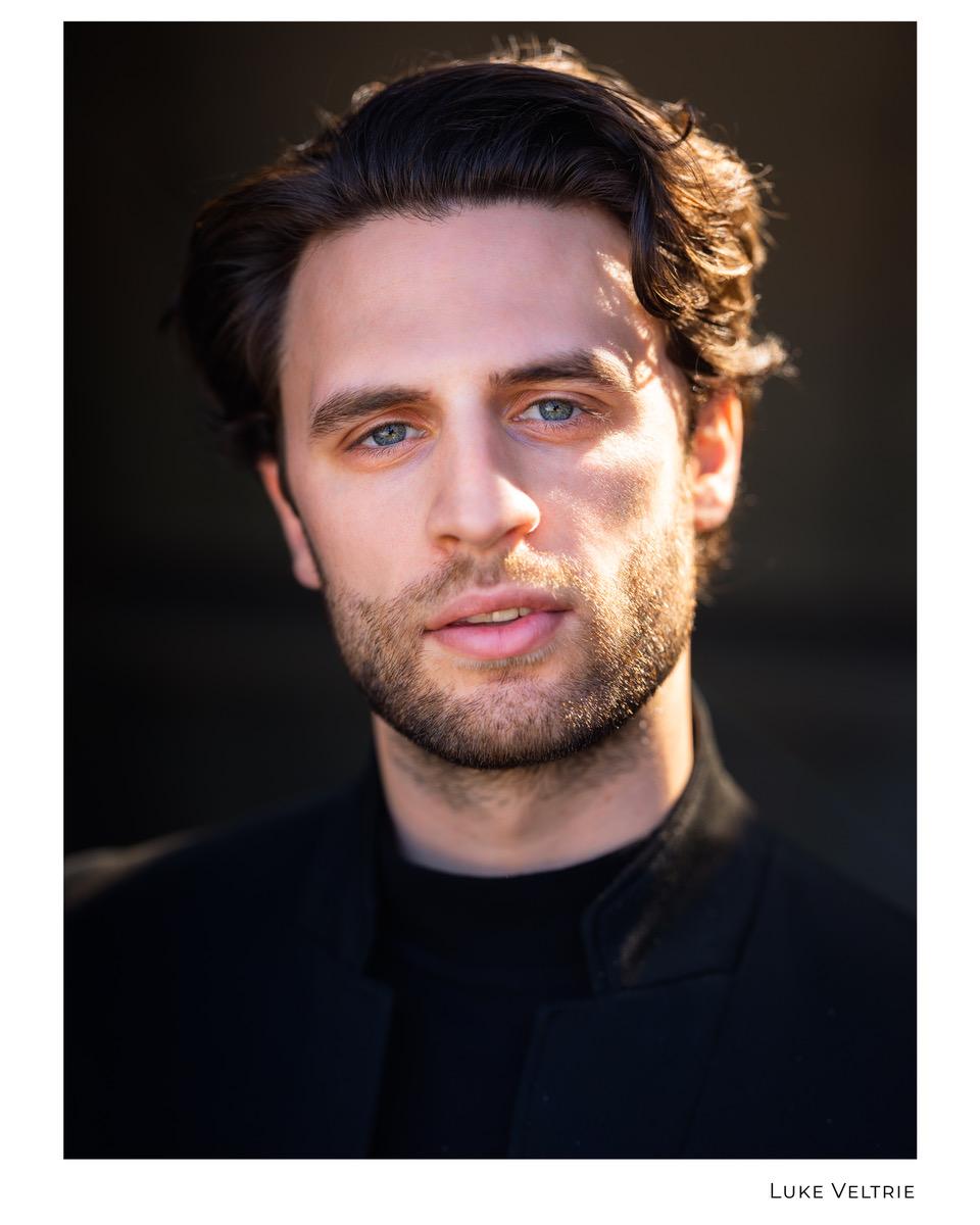 actor Lucas Veltrie large photo