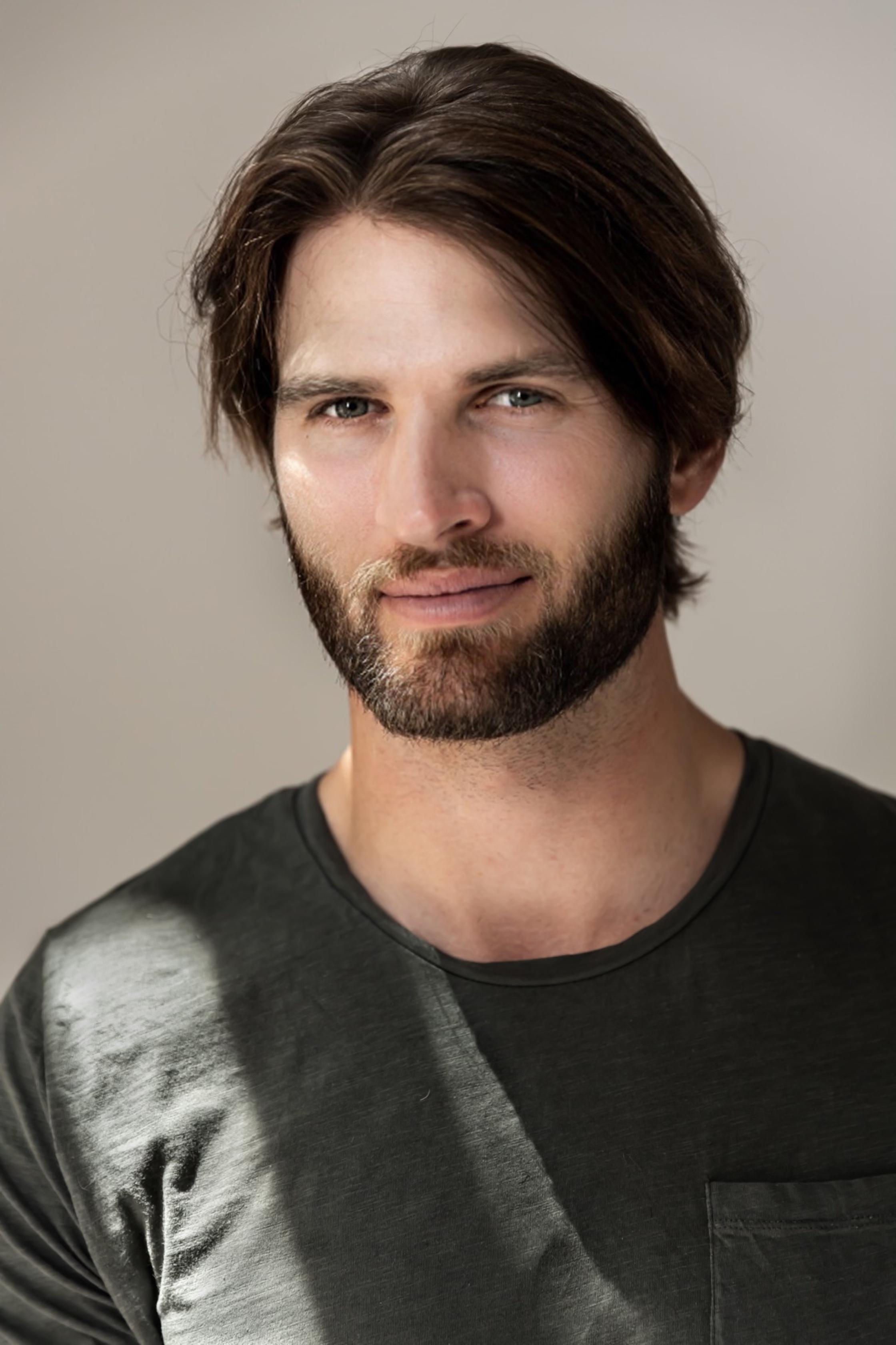 actor Jeremy Ninaber large photo