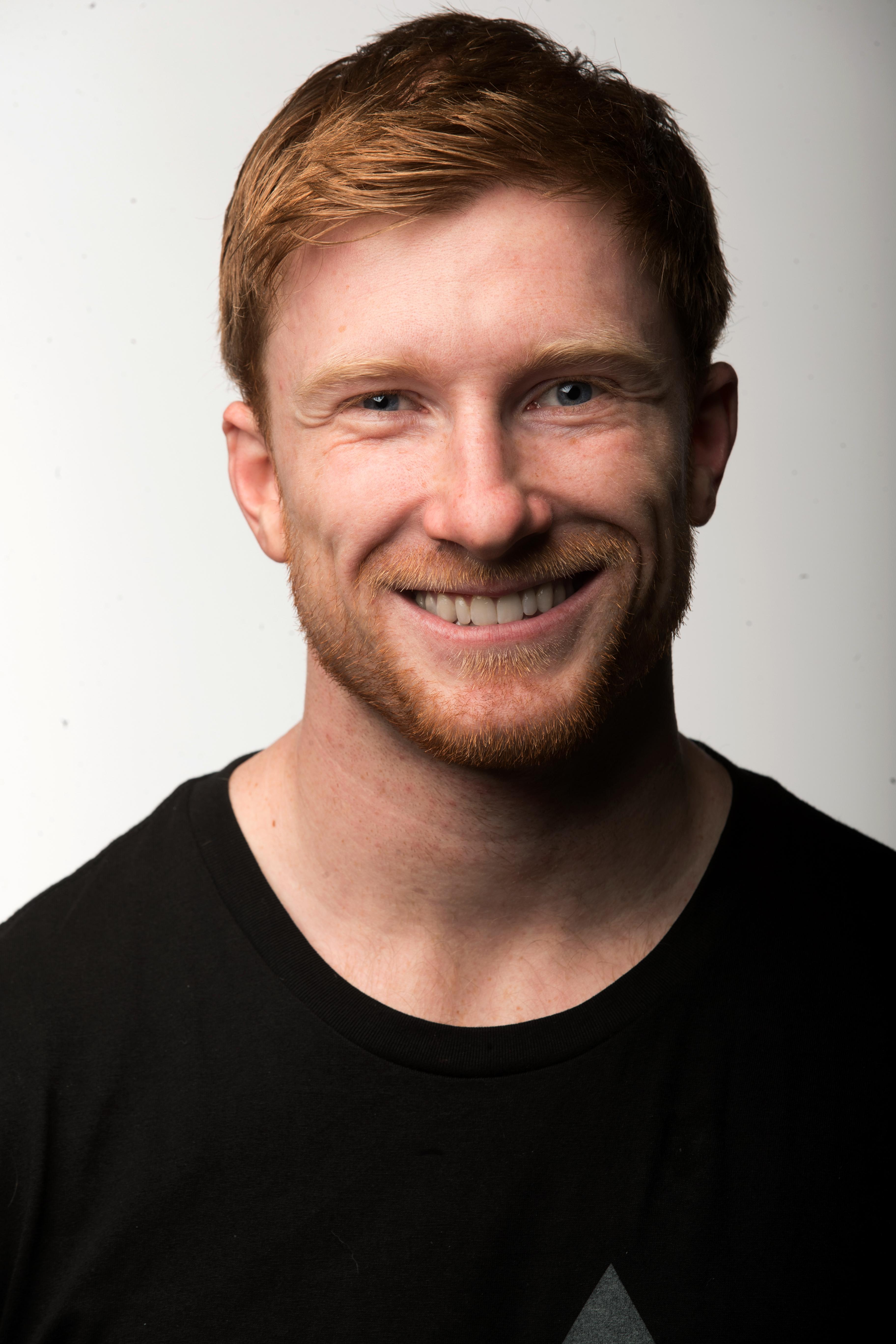 actor Mike Snow large photo