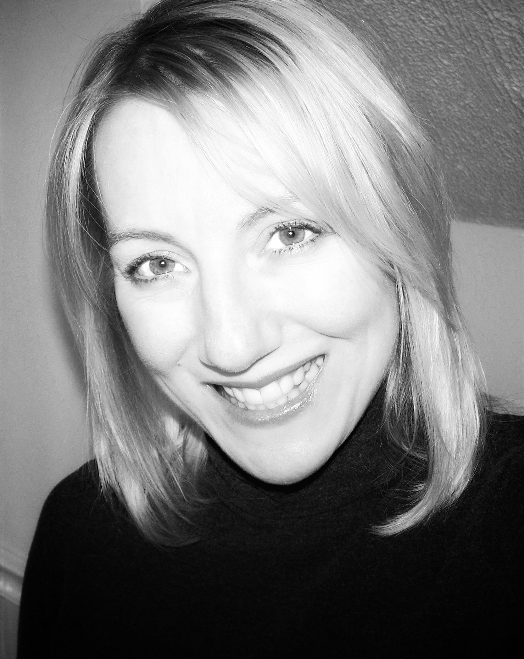 actor Jodi Hinman large photo