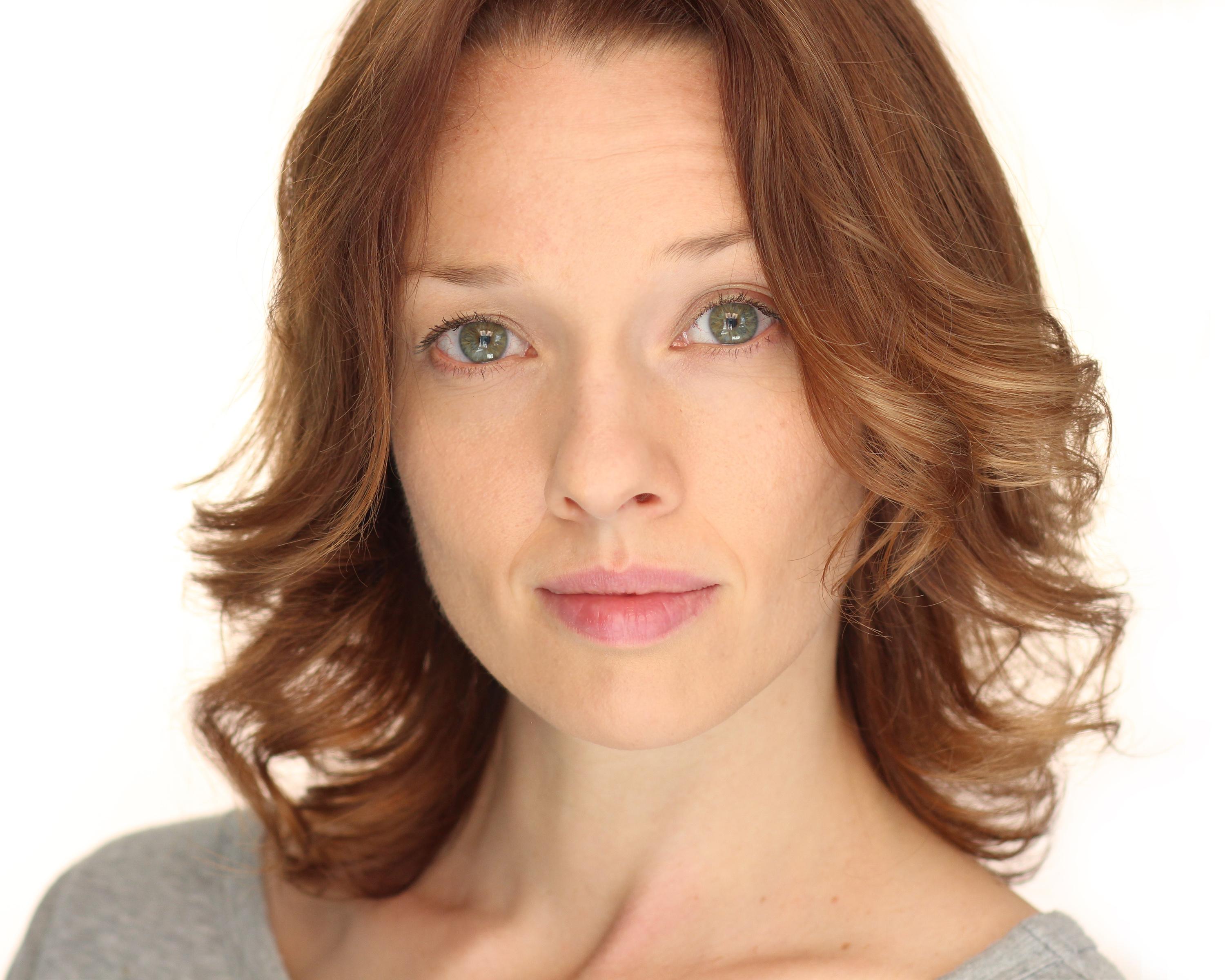 actor Akasha Villalobos large photo