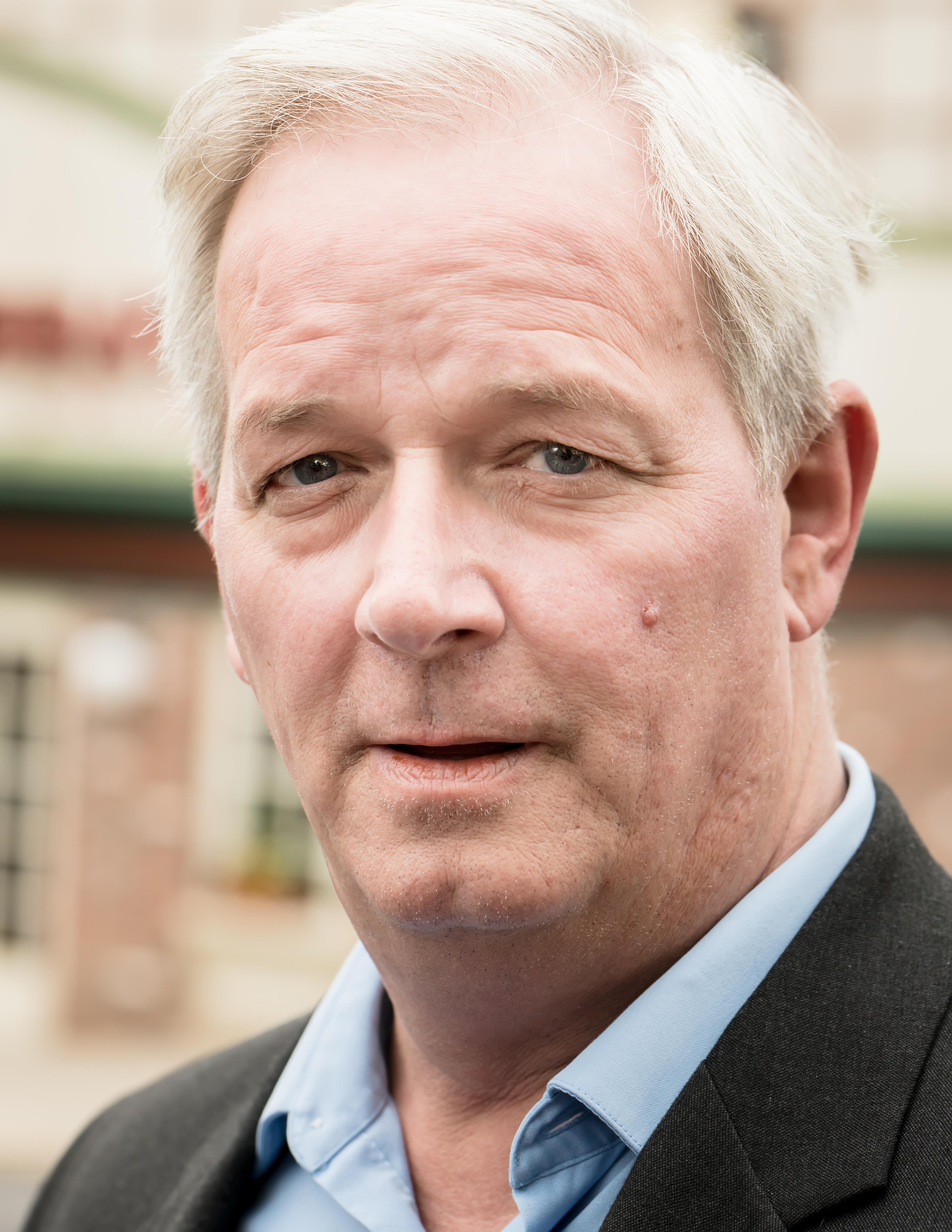 actor Andrew Hunsicker large photo