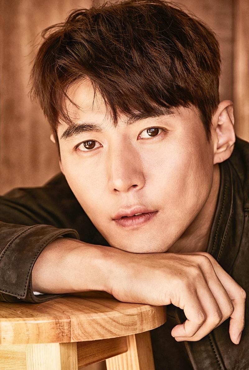 actor Song Jae-hee large photo