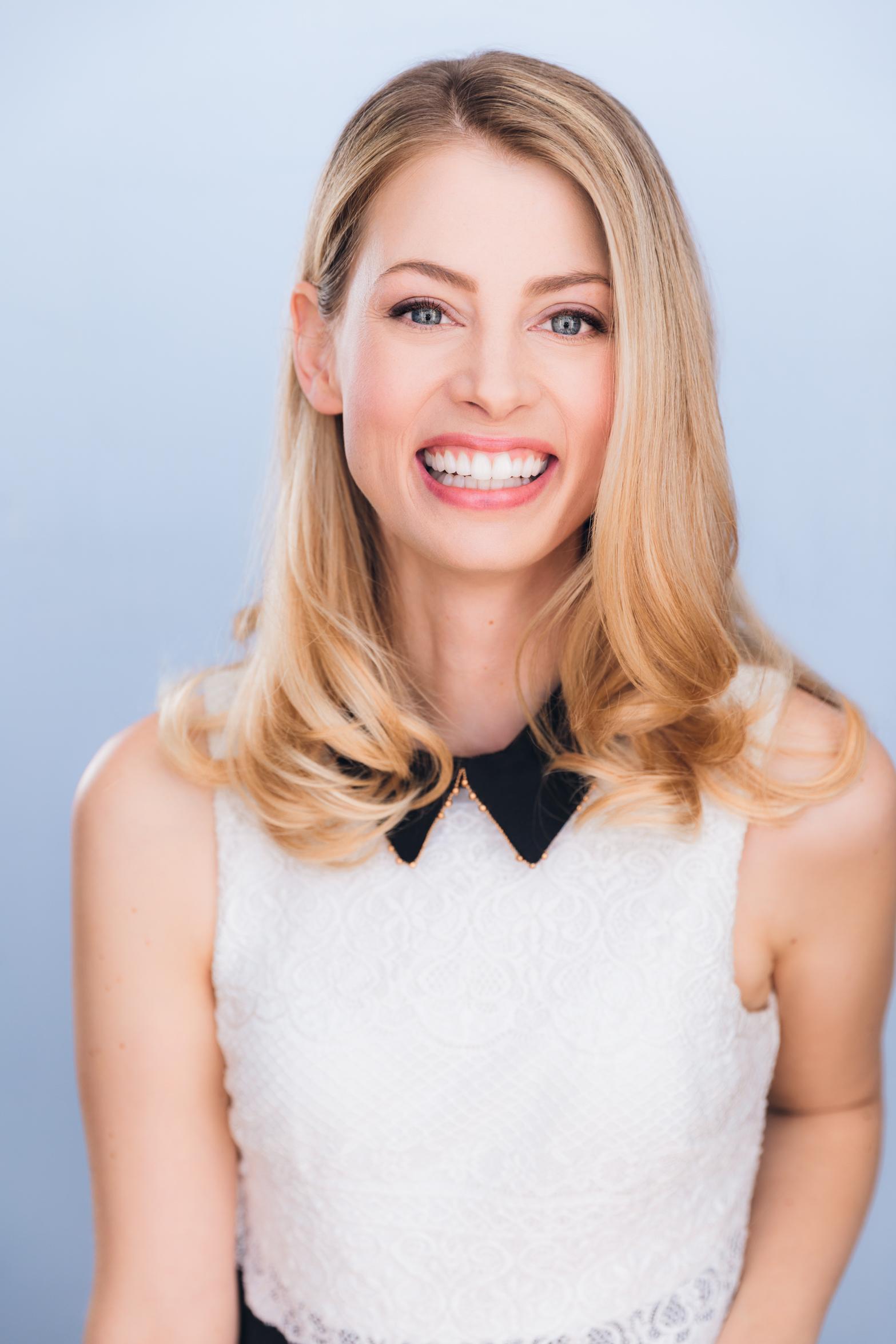 actor Sarah Clements large photo