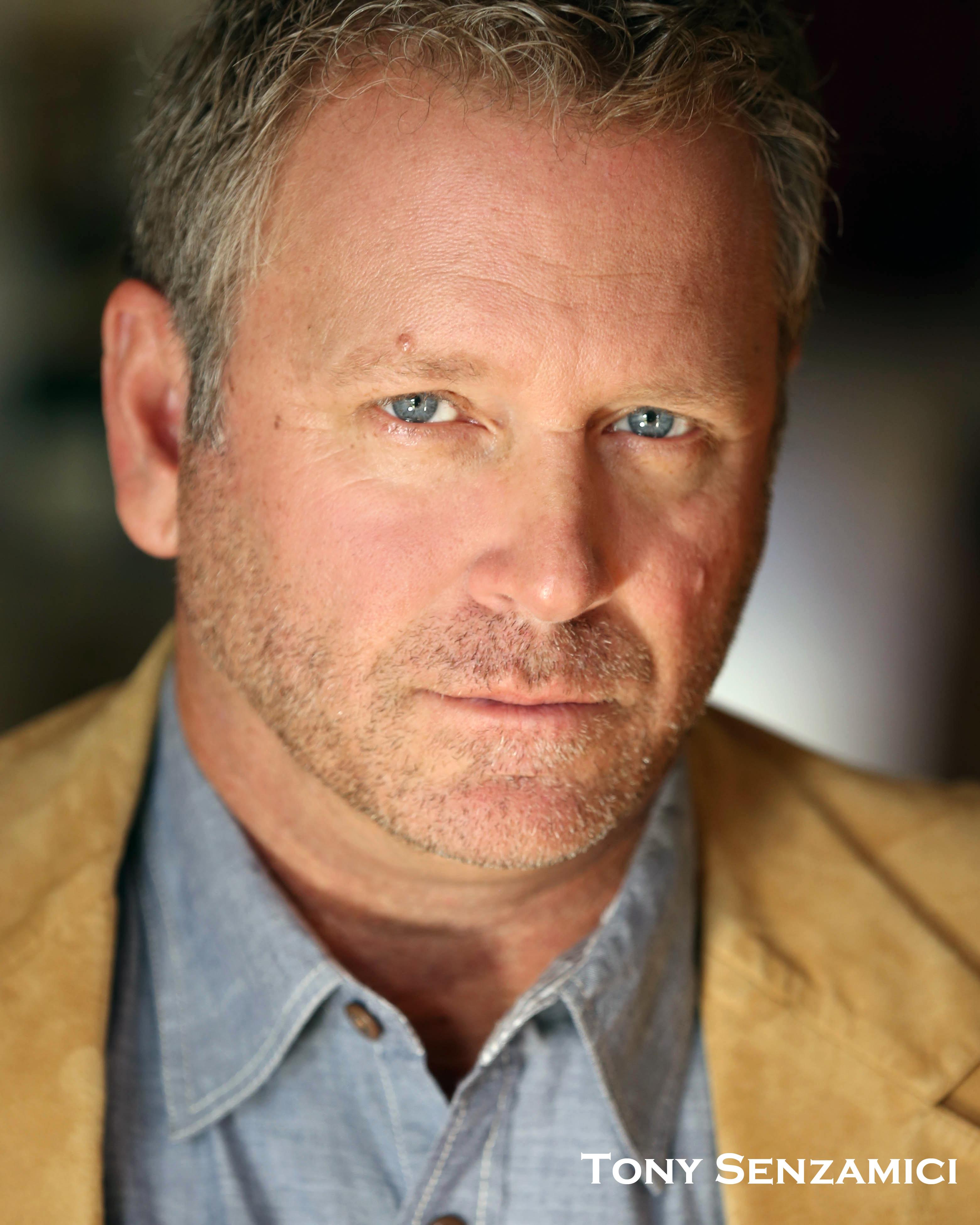 actor Tony Senzamici large photo