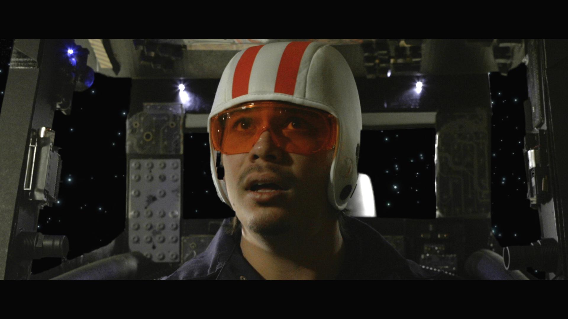 actor Mike Nguyen large photo