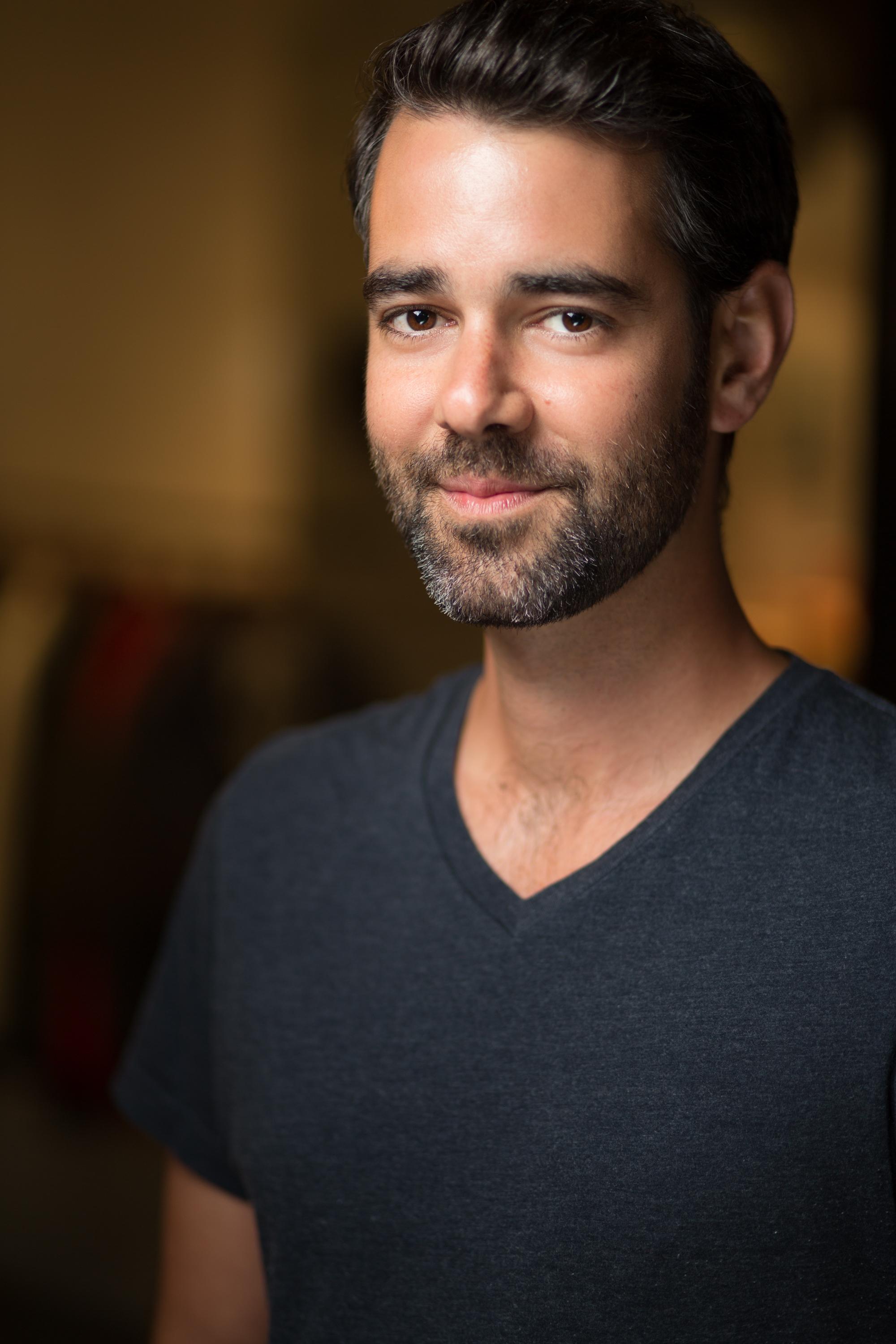 actor Garth Hodgson large photo